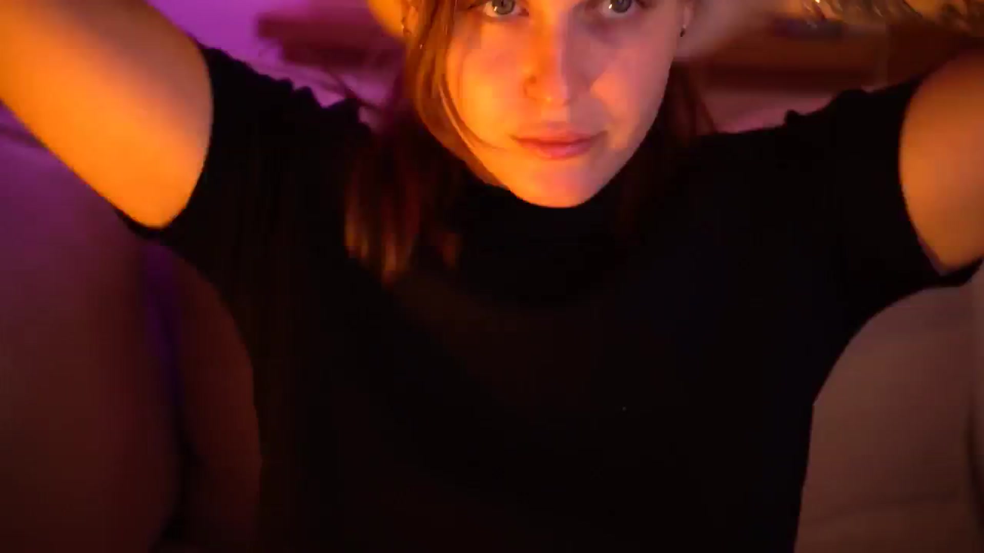 Gallery image thumbnail from sweetpulse_'s myfreecams stream on, 11/18/2024, 10:24 image 5 of 20
