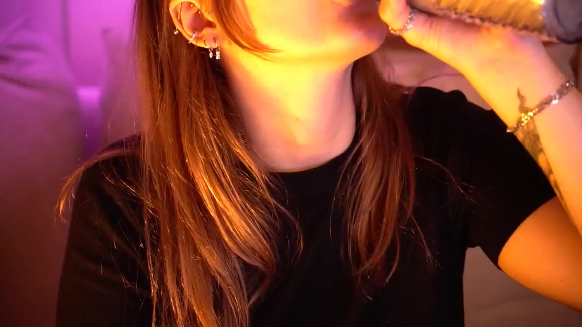 Gallery image thumbnail from sweetpulse_'s myfreecams stream on, 11/18/2024, 10:24 image 3 of 20