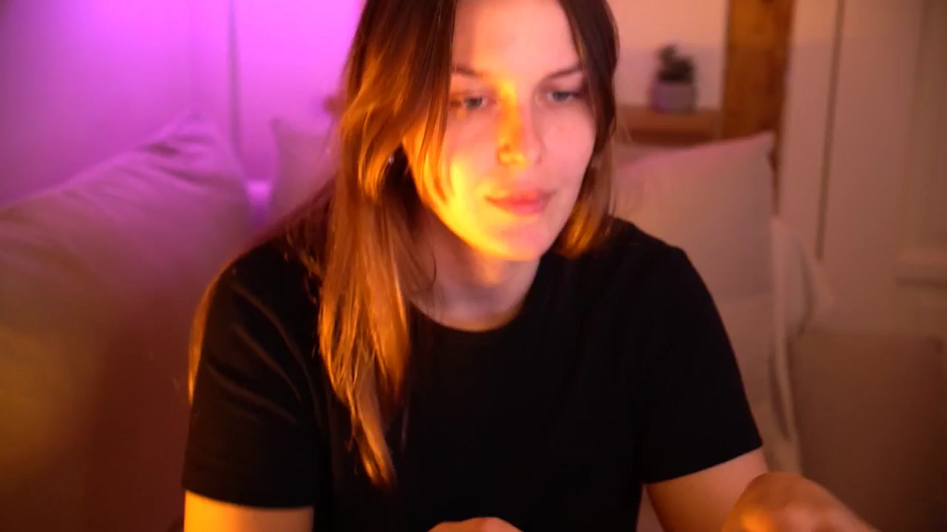 Gallery image thumbnail from sweetpulse_'s myfreecams stream on, 11/18/2024, 10:24 image 12 of 20