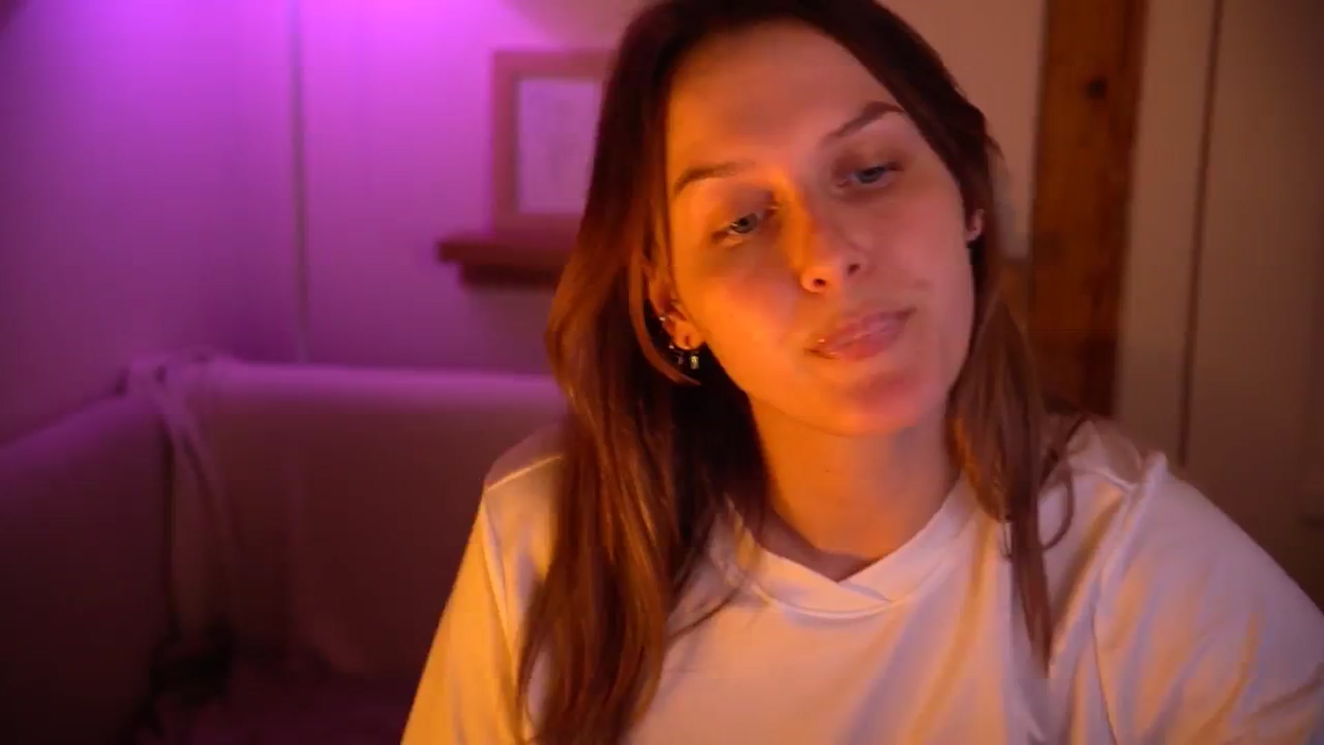 Gallery image thumbnail from sweetpulse_'s myfreecams stream on, 11/18/2024, 13:45 image 15 of 20
