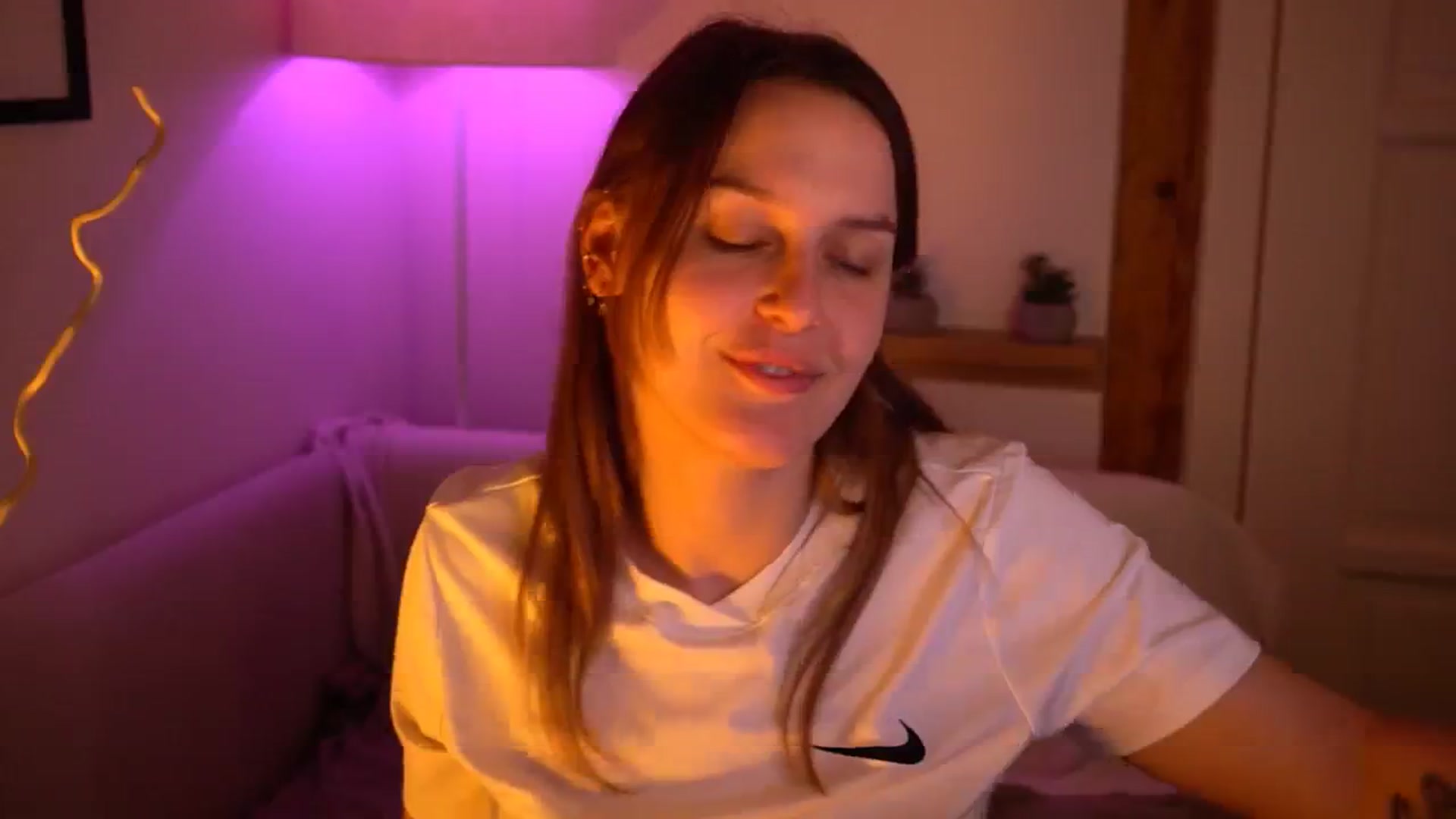 Gallery image thumbnail from sweetpulse_'s myfreecams stream on, 11/18/2024, 13:45 image 9 of 20