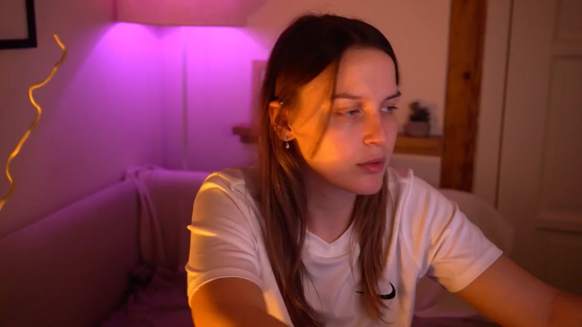 Gallery image thumbnail from sweetpulse_'s myfreecams stream on, 11/18/2024, 13:45 image 5 of 20