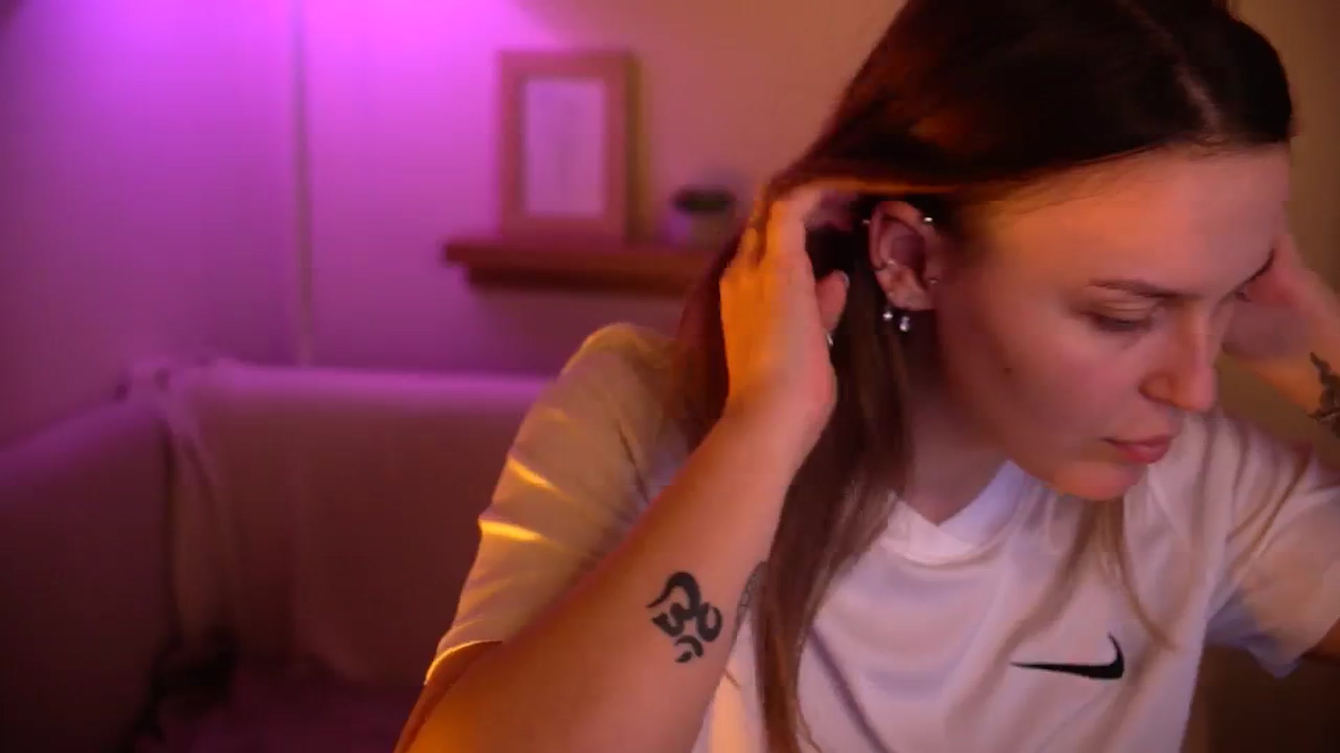 Gallery image thumbnail from sweetpulse_'s myfreecams stream on, 11/18/2024, 13:45 image 17 of 20