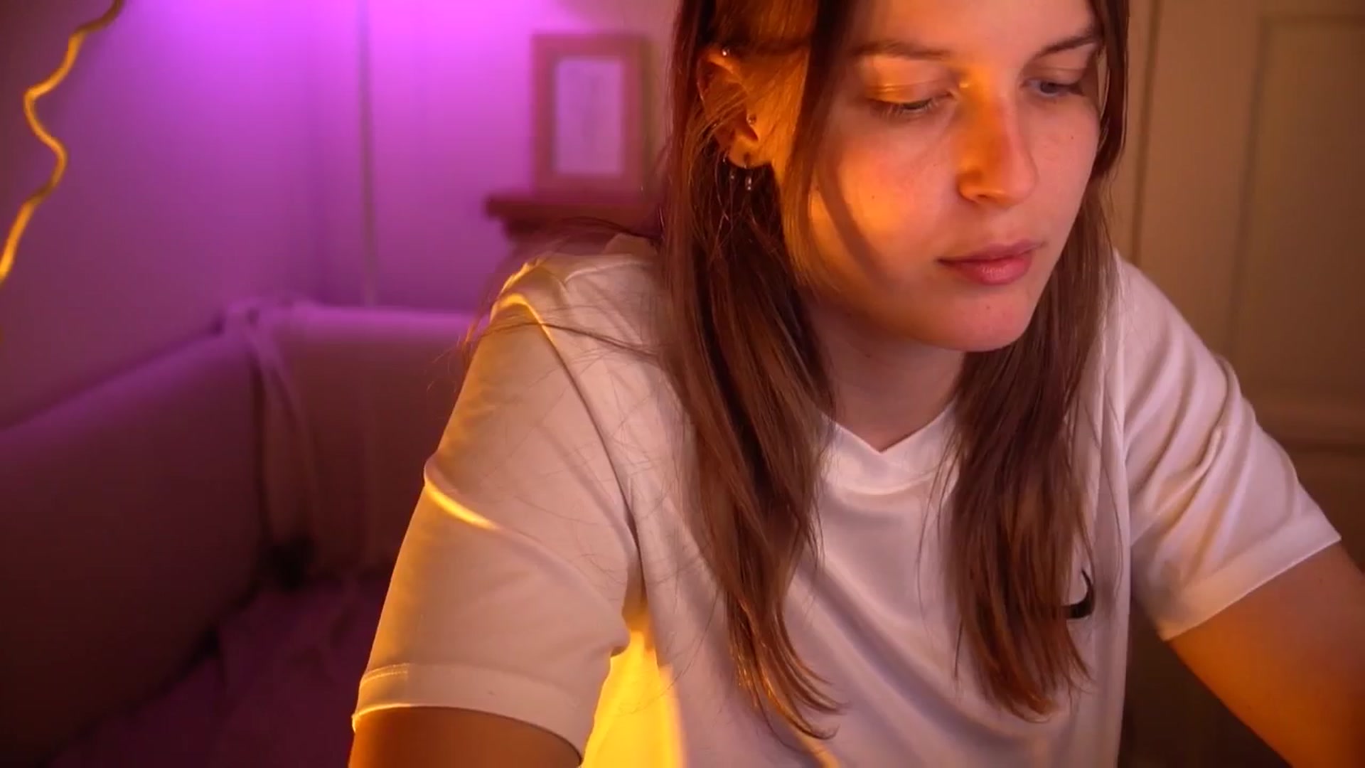 Gallery image thumbnail from sweetpulse_'s myfreecams stream on, 11/18/2024, 13:45 image 20 of 20
