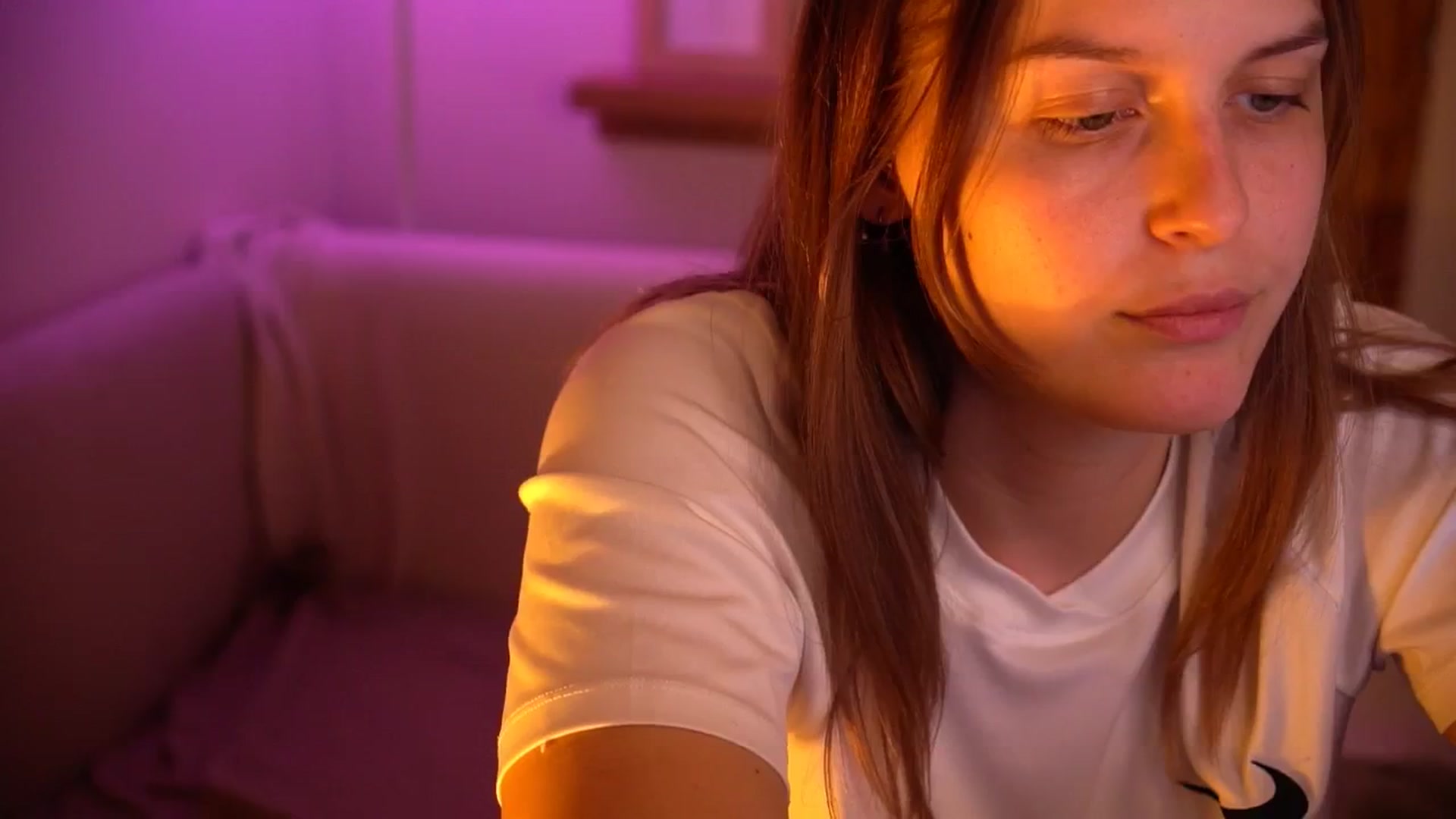 Gallery image thumbnail from sweetpulse_'s myfreecams stream on, 11/18/2024, 14:22 image 8 of 20