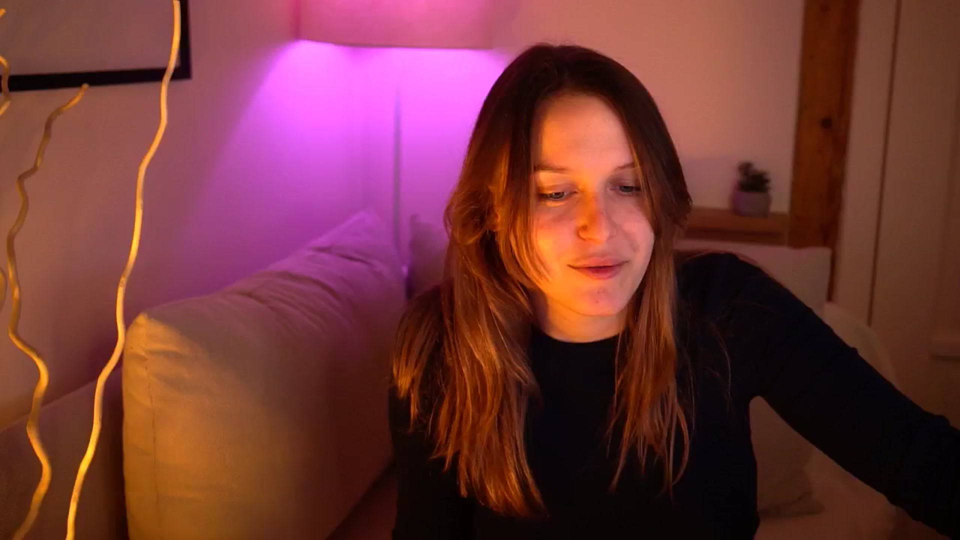 Gallery image thumbnail from sweetpulse_'s myfreecams stream on, 11/21/2024, 10:36 image 19 of 20