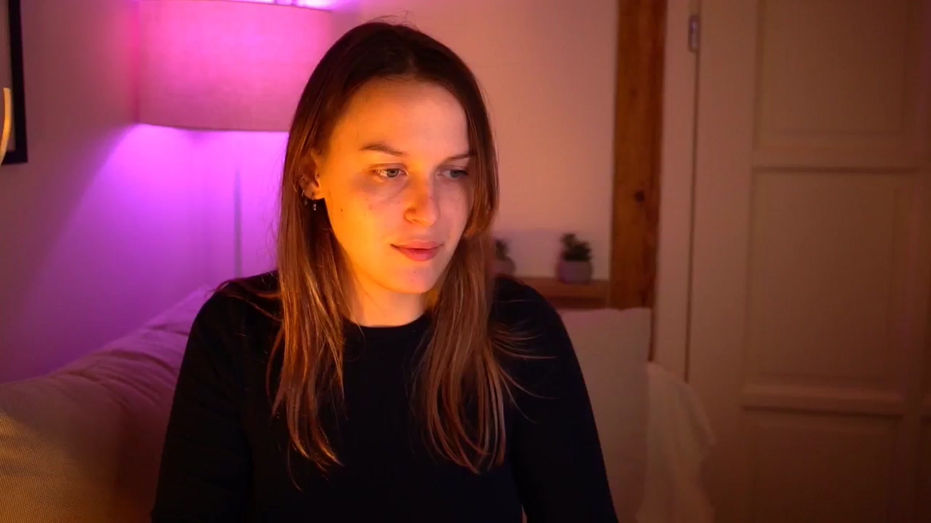 Gallery image thumbnail from sweetpulse_'s myfreecams stream on, 11/21/2024, 10:36 image 9 of 20