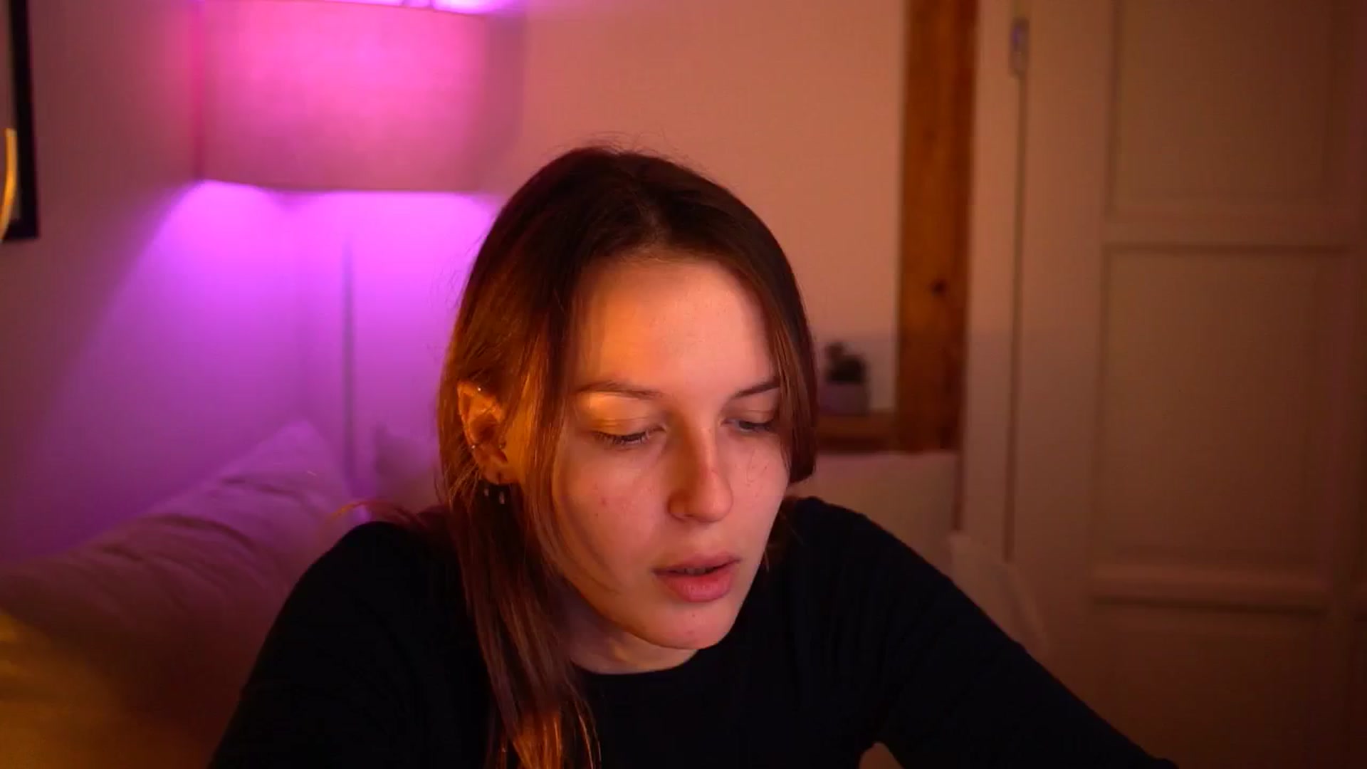 Gallery image thumbnail from sweetpulse_'s myfreecams stream on, 11/21/2024, 10:36 image 11 of 20