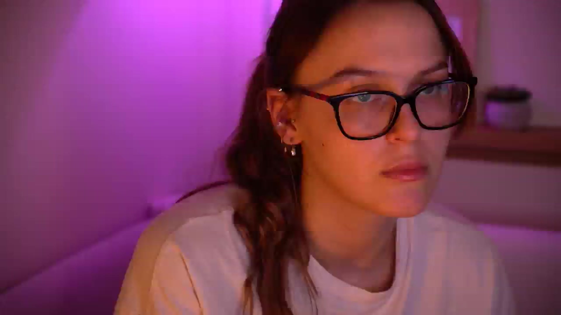 Gallery image thumbnail from sweetpulse_'s myfreecams stream on, 11/23/2024, 10:20 image 14 of 20