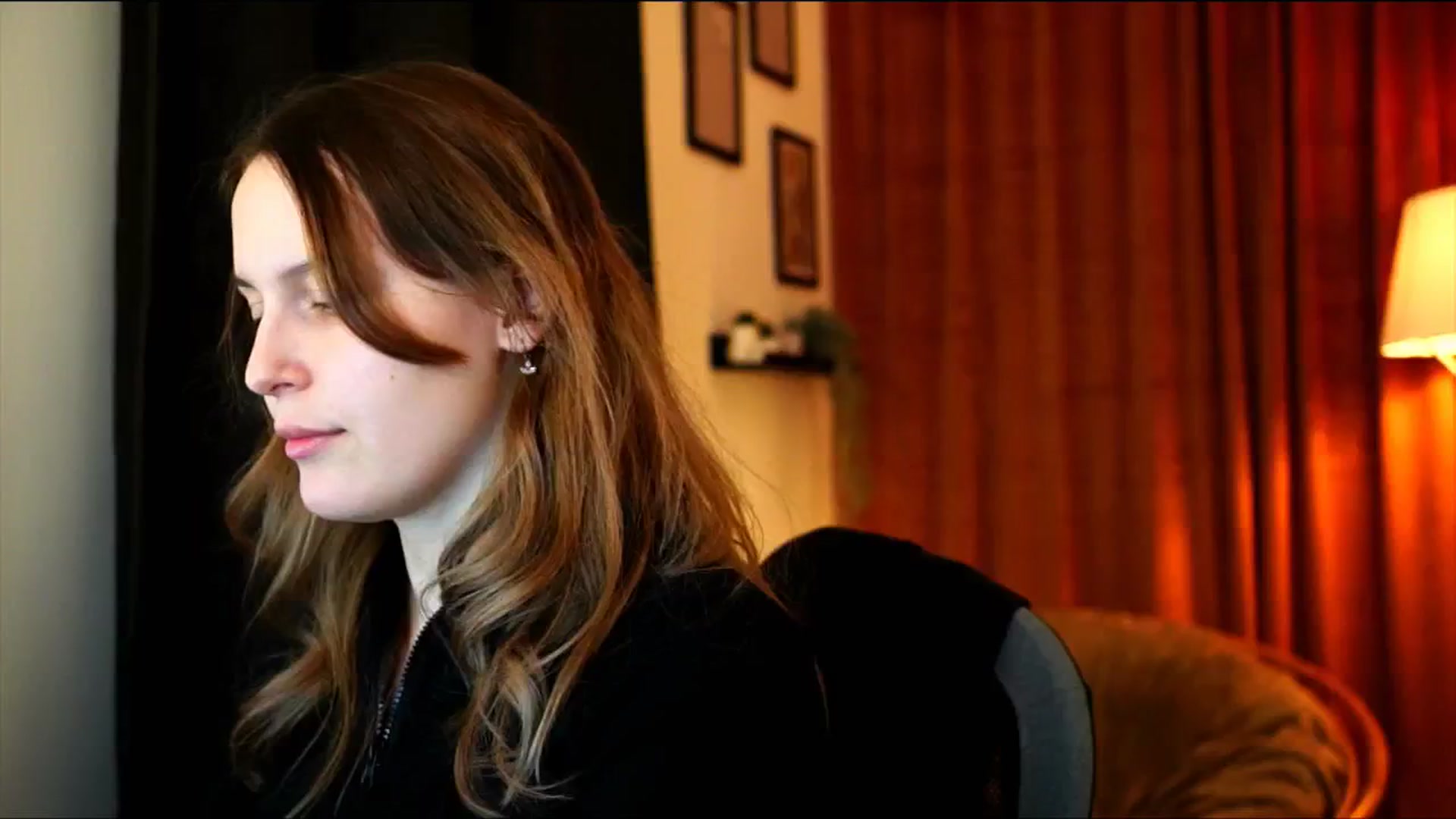Gallery image thumbnail from sweetpulse_'s myfreecams stream on, 11/24/2024, 18:13 image 9 of 20