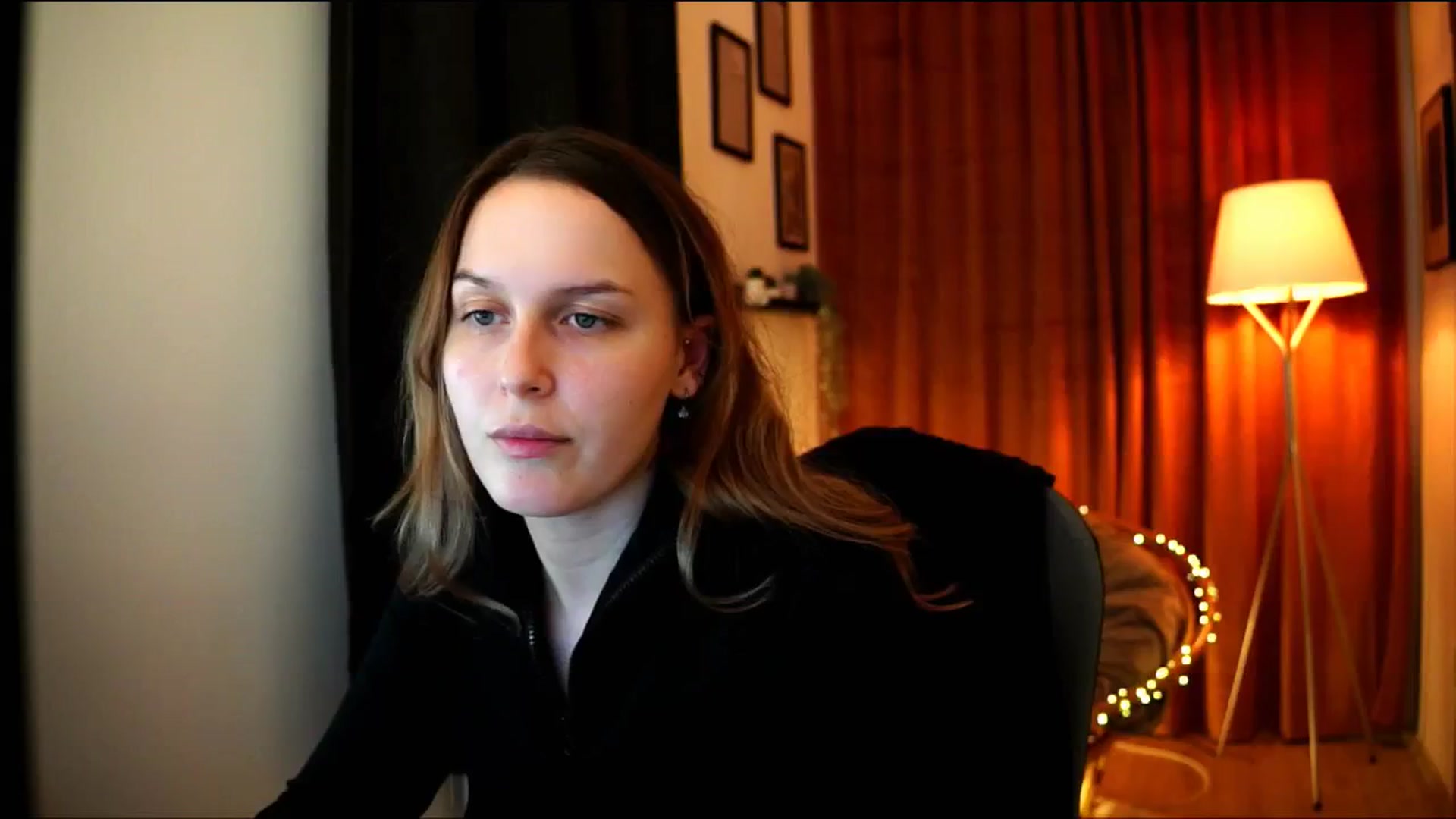 Gallery image thumbnail from sweetpulse_'s myfreecams stream on, 11/24/2024, 19:27 image 15 of 20