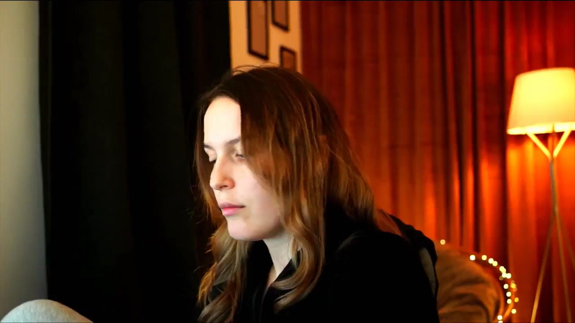 Gallery image thumbnail from sweetpulse_'s myfreecams stream on, 11/24/2024, 19:27 image 6 of 20
