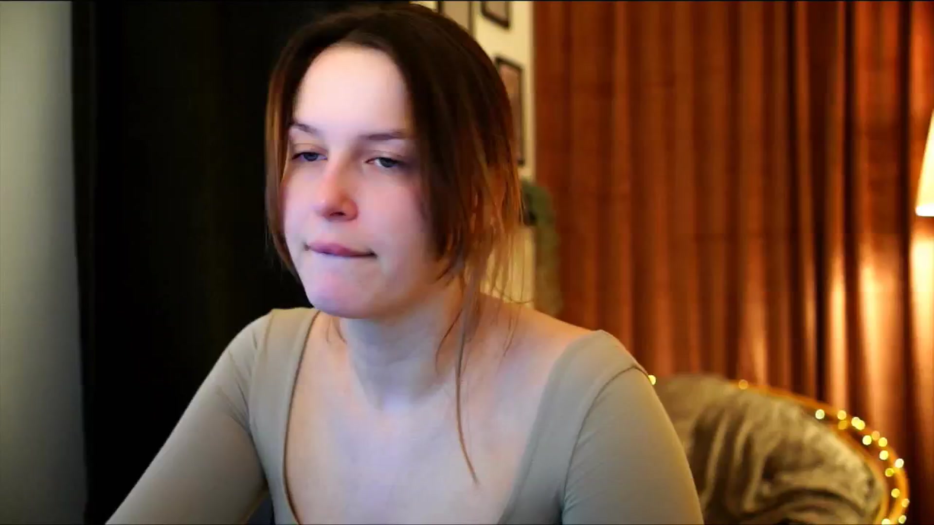 Gallery image thumbnail from sweetpulse_'s myfreecams stream on, 11/28/2024, 09:23 image 1 of 20