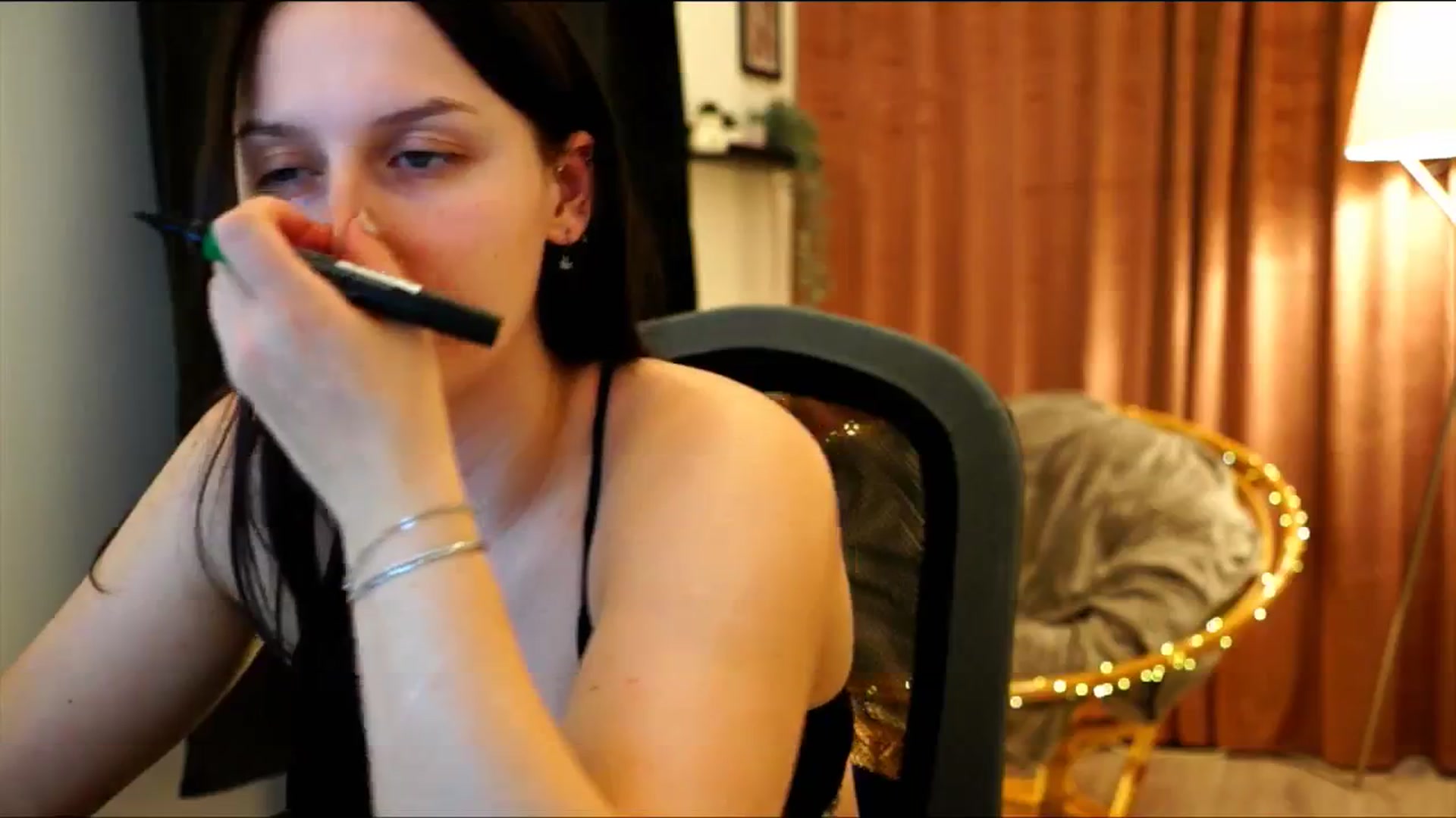 Gallery image thumbnail from sweetpulse_'s myfreecams stream on, 11/30/2024, 18:17 image 19 of 20