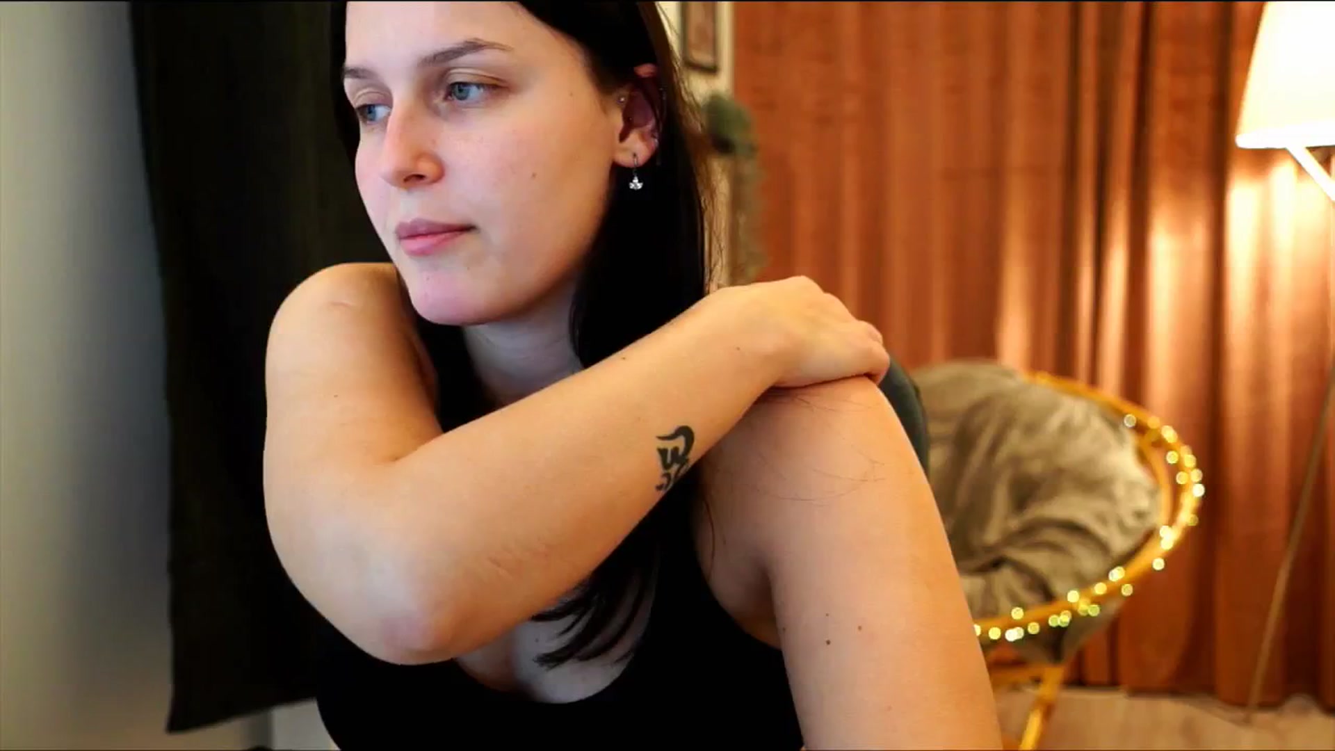 Gallery image thumbnail from sweetpulse_'s myfreecams stream on, 11/30/2024, 18:17 image 18 of 20