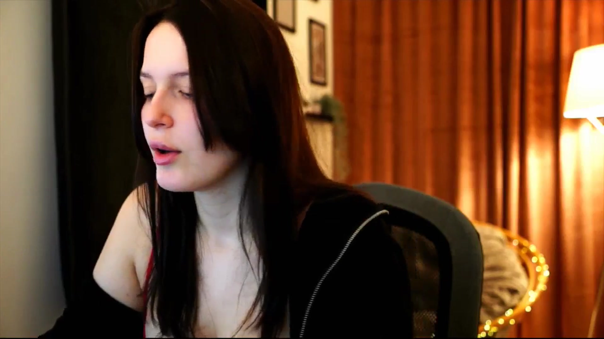 Gallery image thumbnail from sweetpulse_'s myfreecams stream on, 12/03/2024, 09:50 image 4 of 20