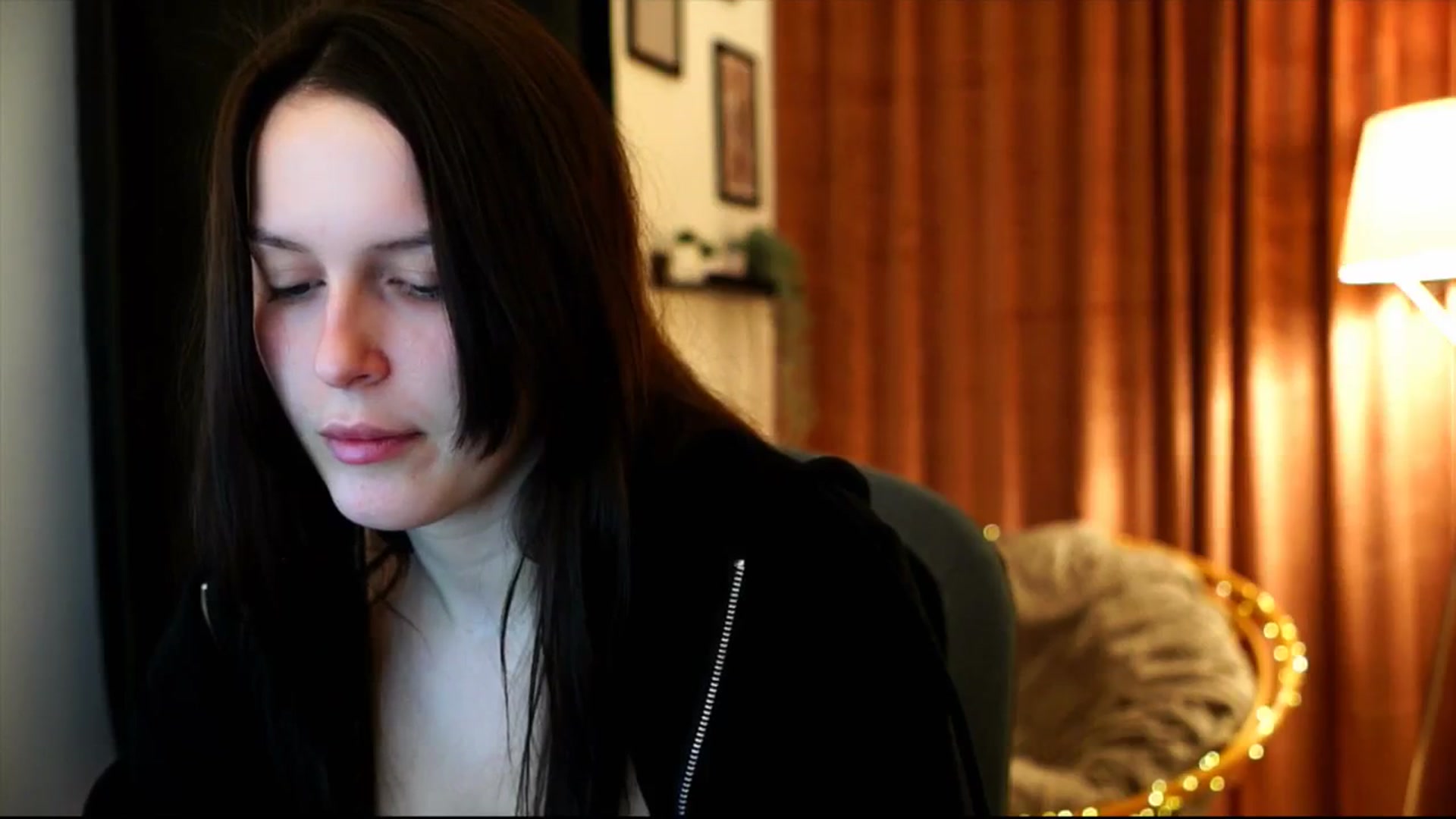 Gallery image thumbnail from sweetpulse_'s myfreecams stream on, 12/03/2024, 09:50 image 5 of 20