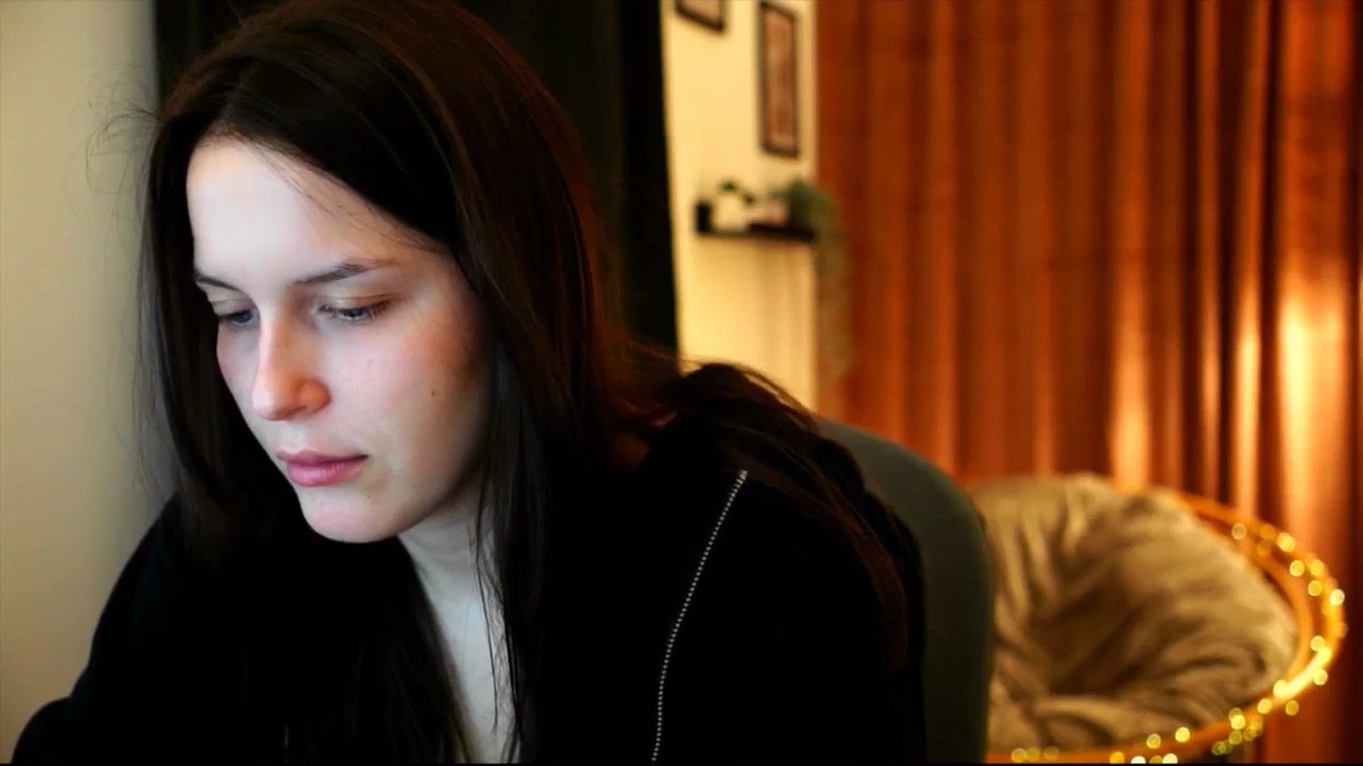 Gallery image thumbnail from sweetpulse_'s myfreecams stream on, 12/03/2024, 09:50 image 16 of 20
