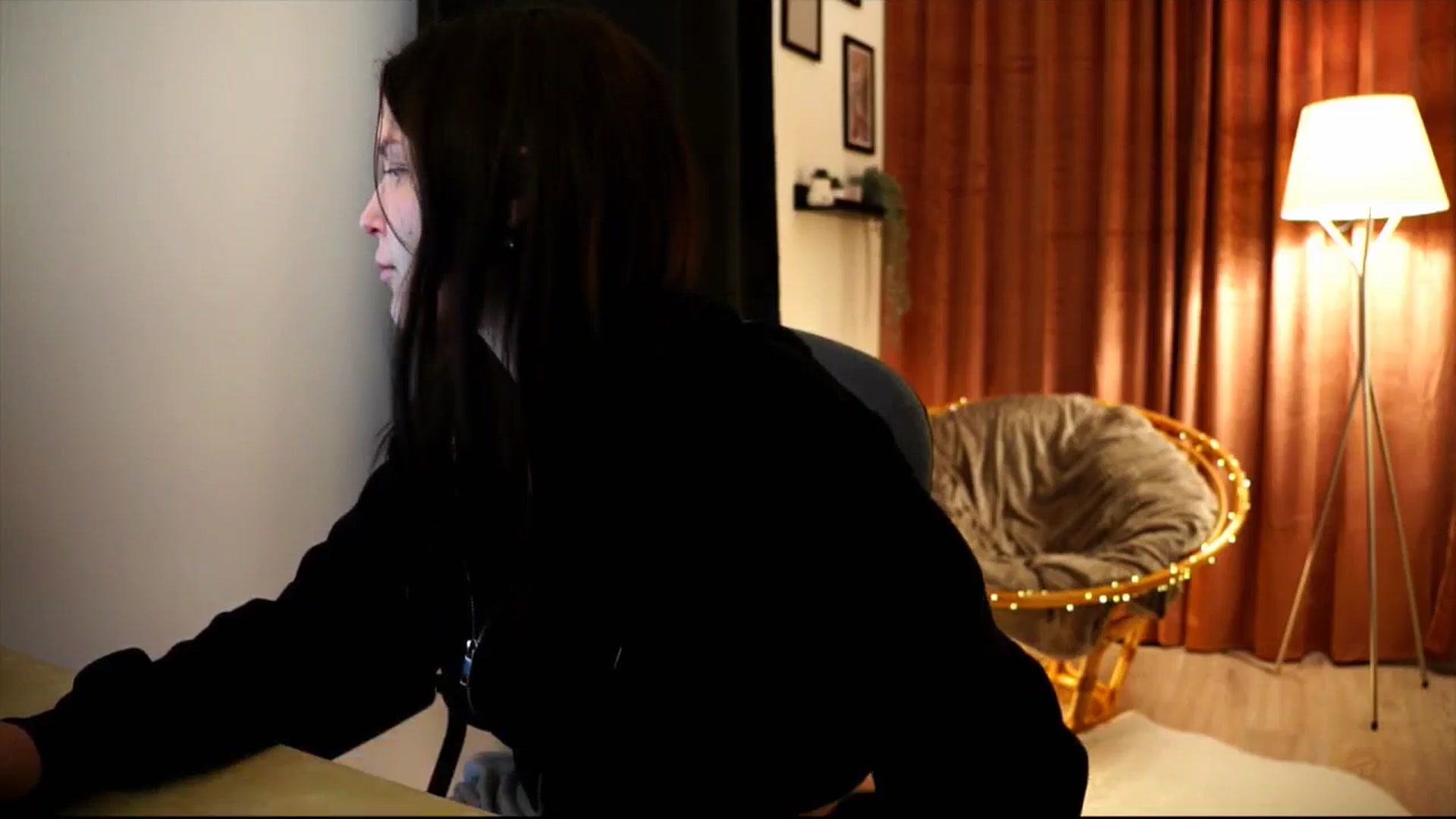 Gallery image thumbnail from sweetpulse_'s myfreecams stream on, 12/03/2024, 10:53 image 6 of 20