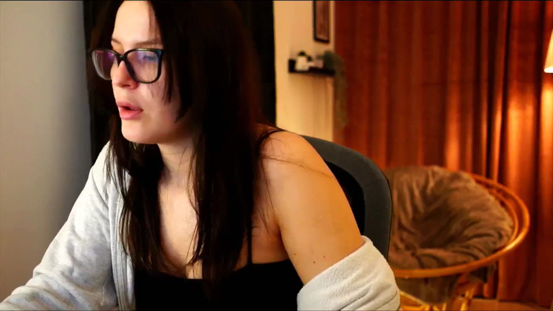 Gallery image thumbnail from sweetpulse_'s myfreecams stream on, 12/05/2024, 09:04 image 6 of 20