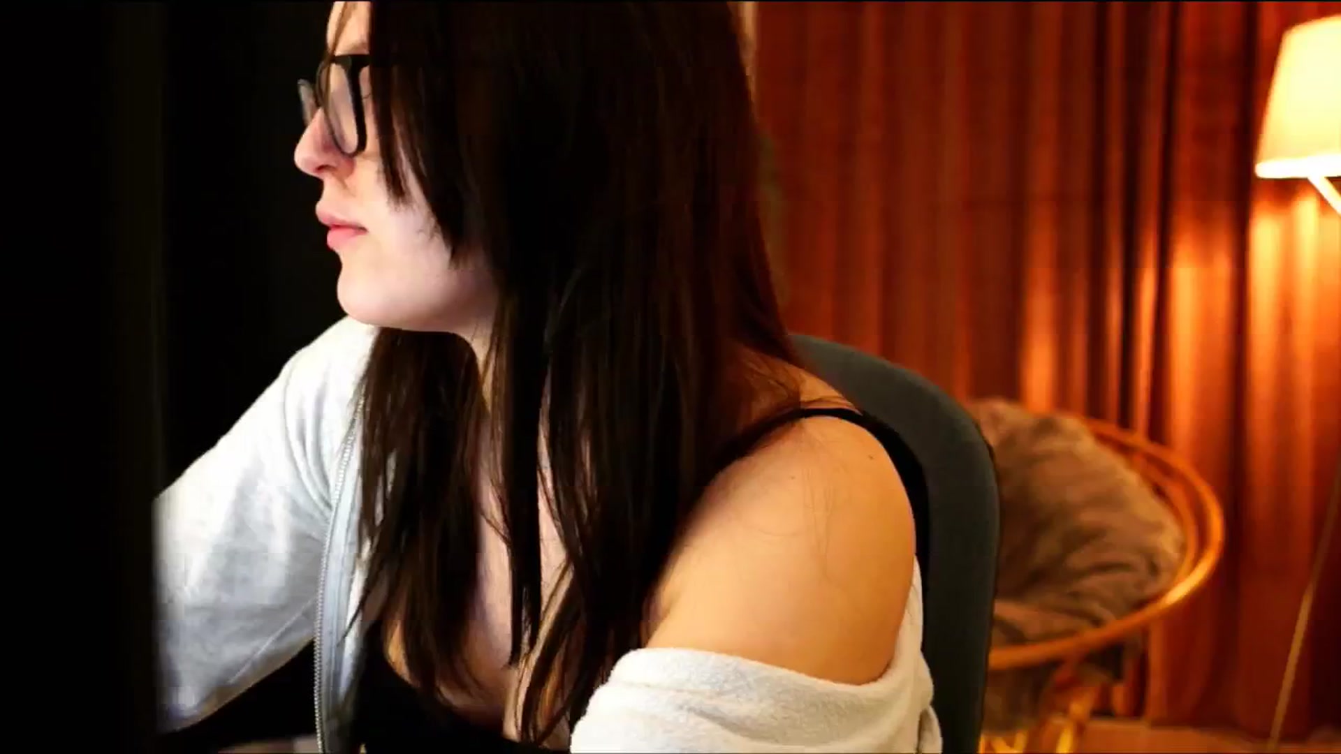 Gallery image thumbnail from sweetpulse_'s myfreecams stream on, 12/05/2024, 09:04 image 9 of 20