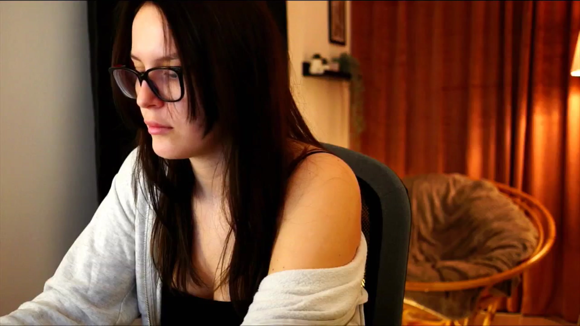 Gallery image thumbnail from sweetpulse_'s myfreecams stream on, 12/05/2024, 09:04 image 7 of 20