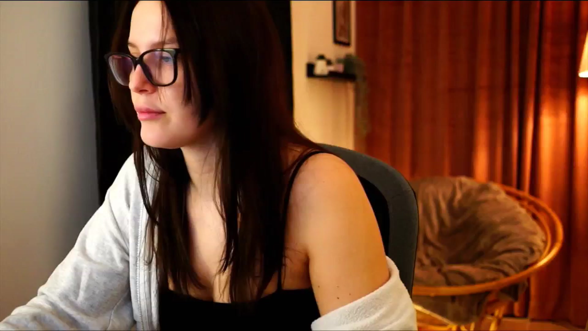 Gallery image thumbnail from sweetpulse_'s myfreecams stream on, 12/05/2024, 09:04 image 1 of 20