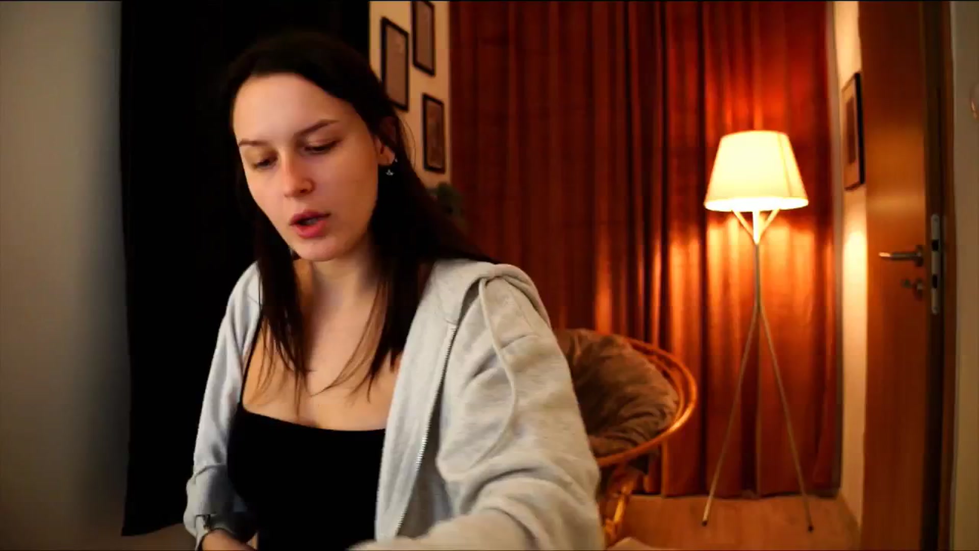 Gallery image thumbnail from sweetpulse_'s myfreecams stream on, 12/05/2024, 09:39 image 8 of 20