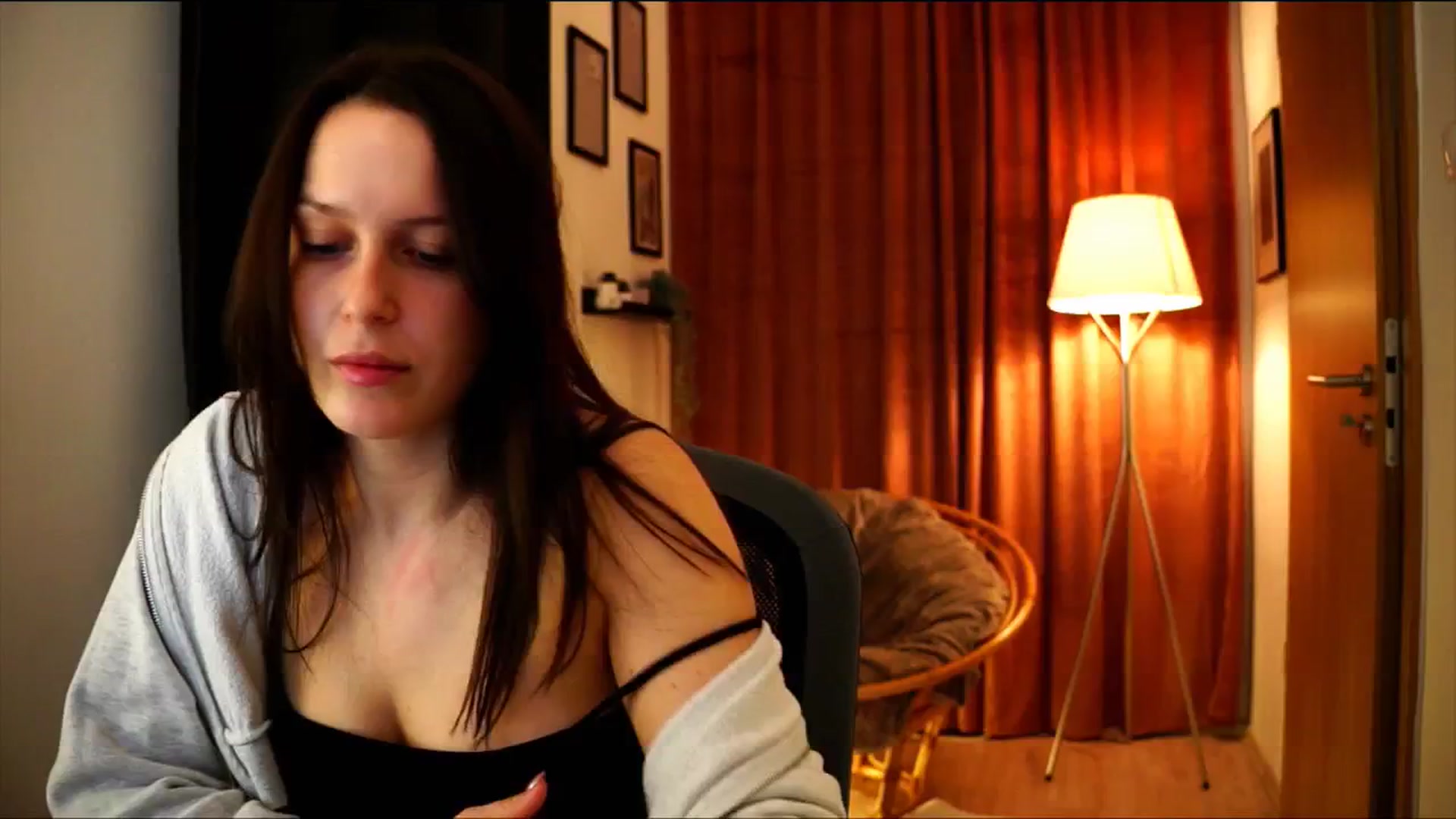 Gallery image thumbnail from sweetpulse_'s myfreecams stream on, 12/05/2024, 09:39 image 17 of 20