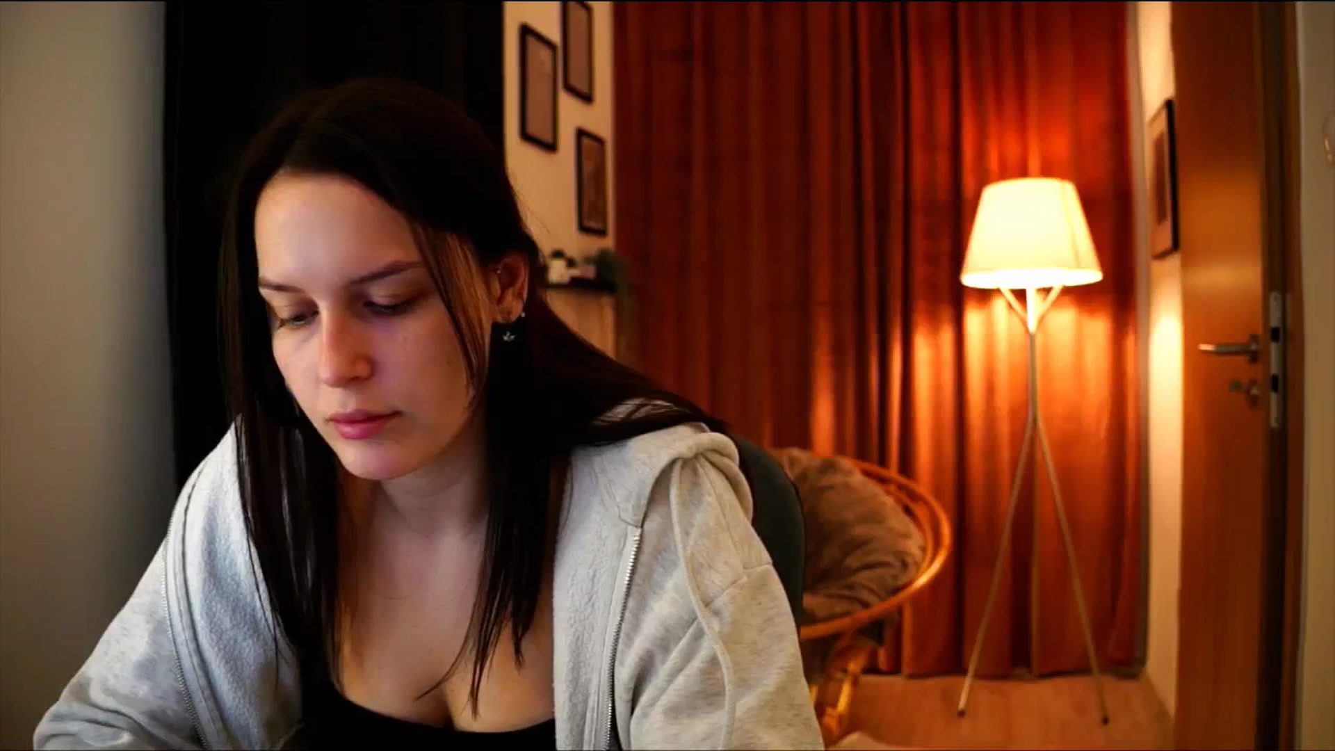 Gallery image thumbnail from sweetpulse_'s myfreecams stream on, 12/05/2024, 09:39 image 10 of 20