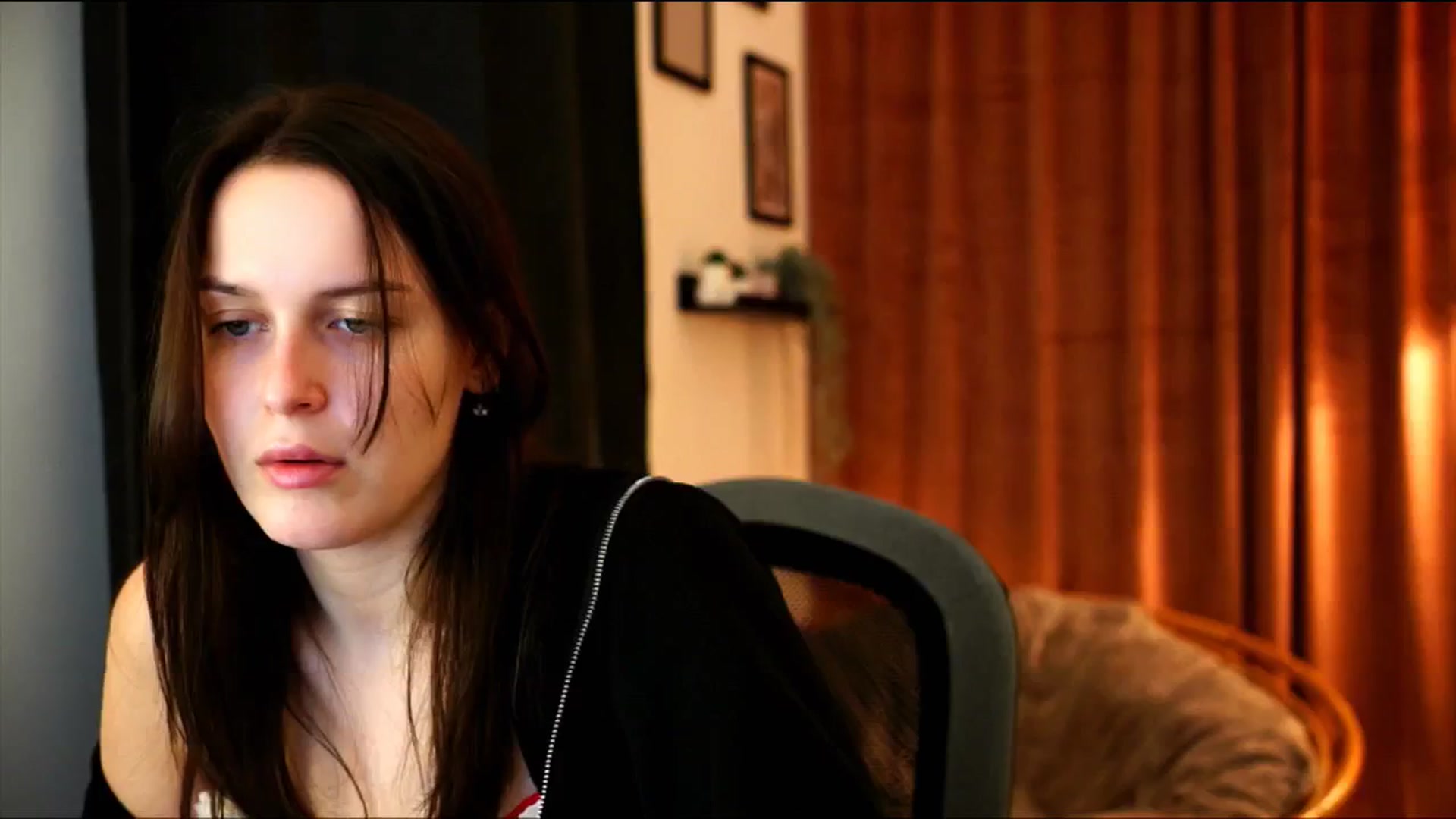 Gallery image thumbnail from sweetpulse_'s myfreecams stream on, 12/07/2024, 12:32 image 17 of 20