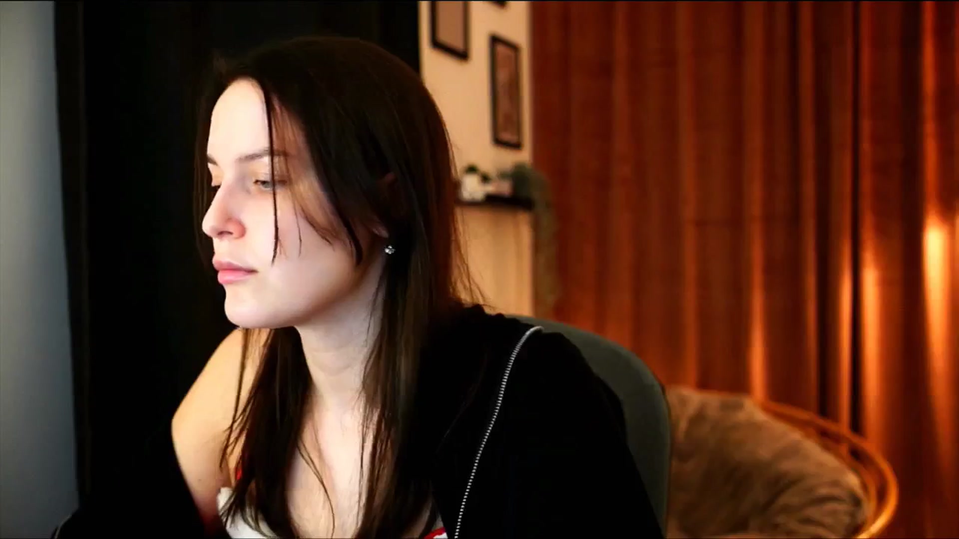 Gallery image thumbnail from sweetpulse_'s myfreecams stream on, 12/07/2024, 12:32 image 20 of 20
