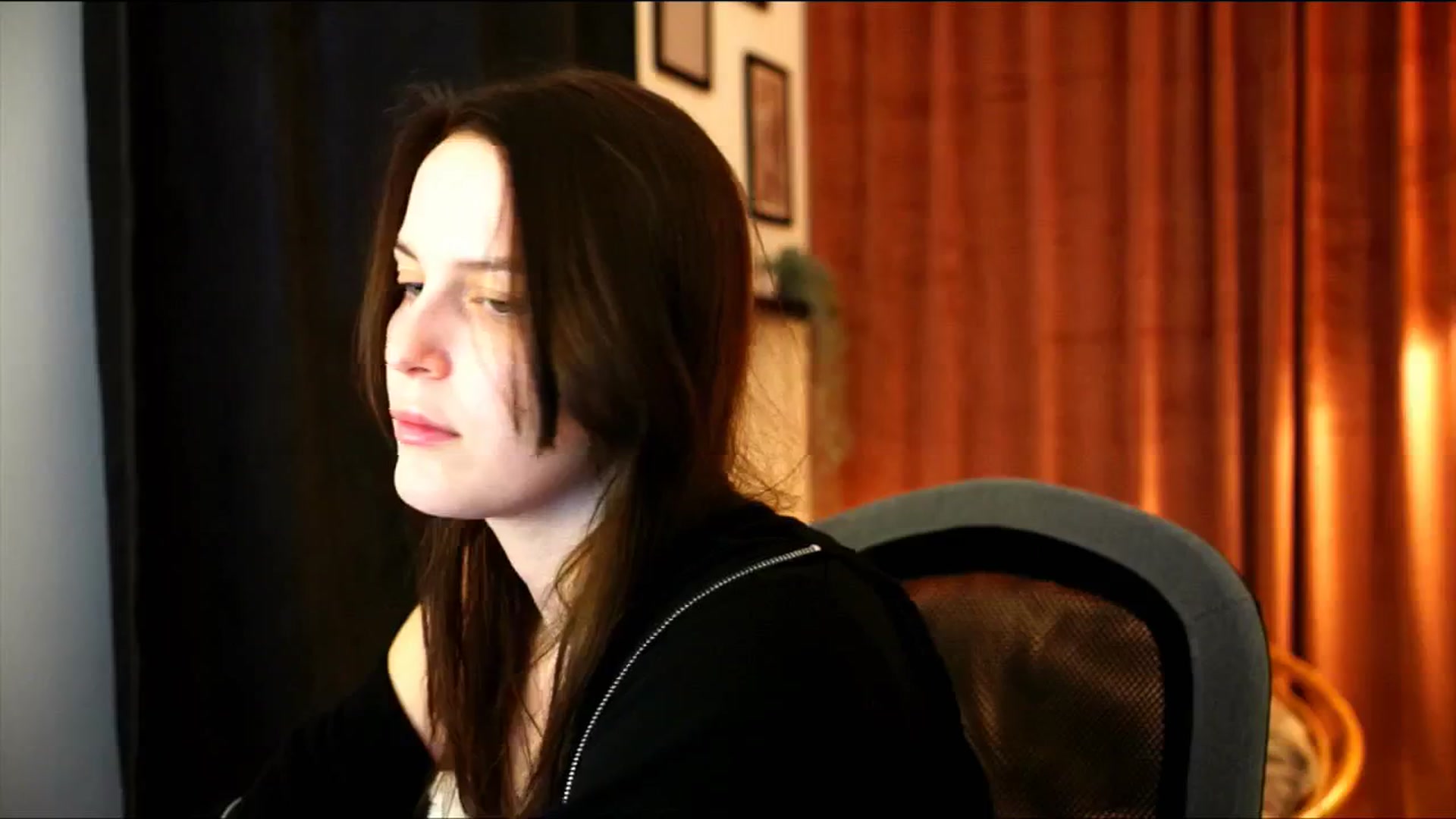 Gallery image thumbnail from sweetpulse_'s myfreecams stream on, 12/07/2024, 12:32 image 13 of 20