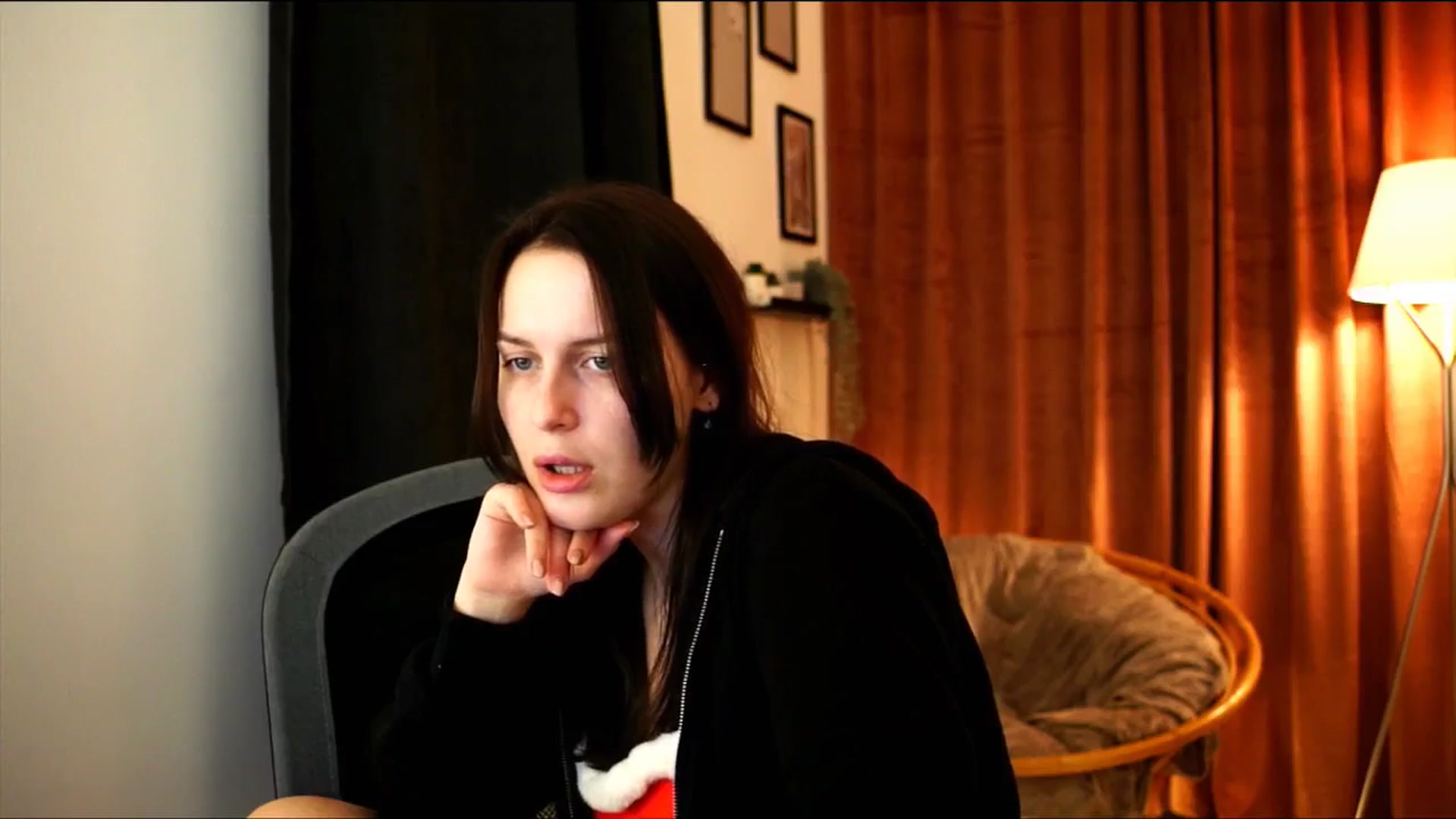 Gallery image thumbnail from sweetpulse_'s myfreecams stream on, 12/07/2024, 13:40 image 16 of 20