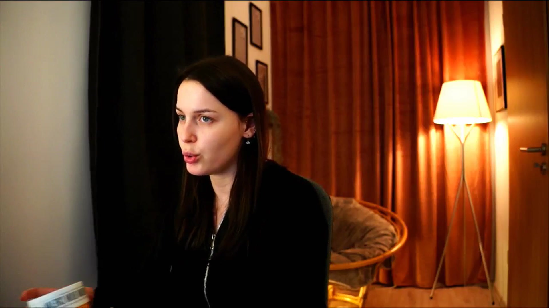 Gallery image thumbnail from sweetpulse_'s myfreecams stream on, 12/07/2024, 17:59 image 7 of 20