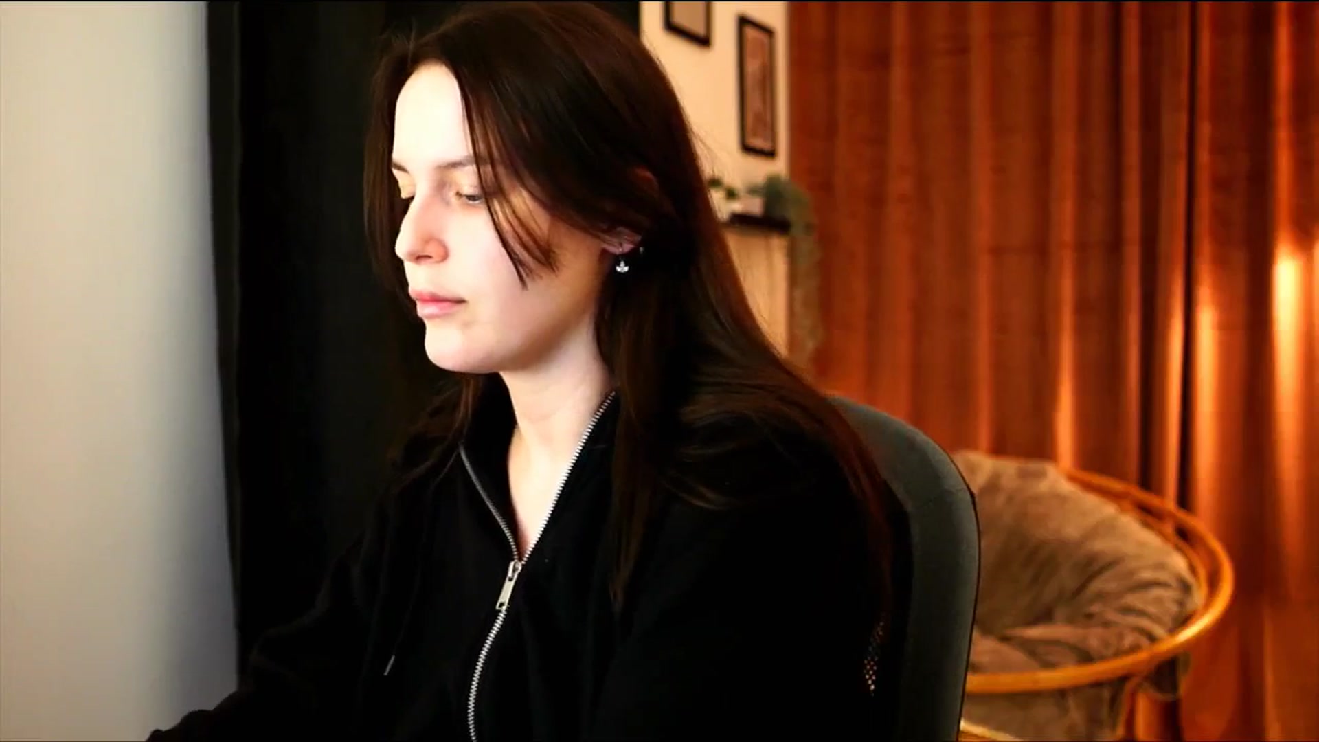 Gallery image thumbnail from sweetpulse_'s myfreecams stream on, 12/07/2024, 17:59 image 3 of 20