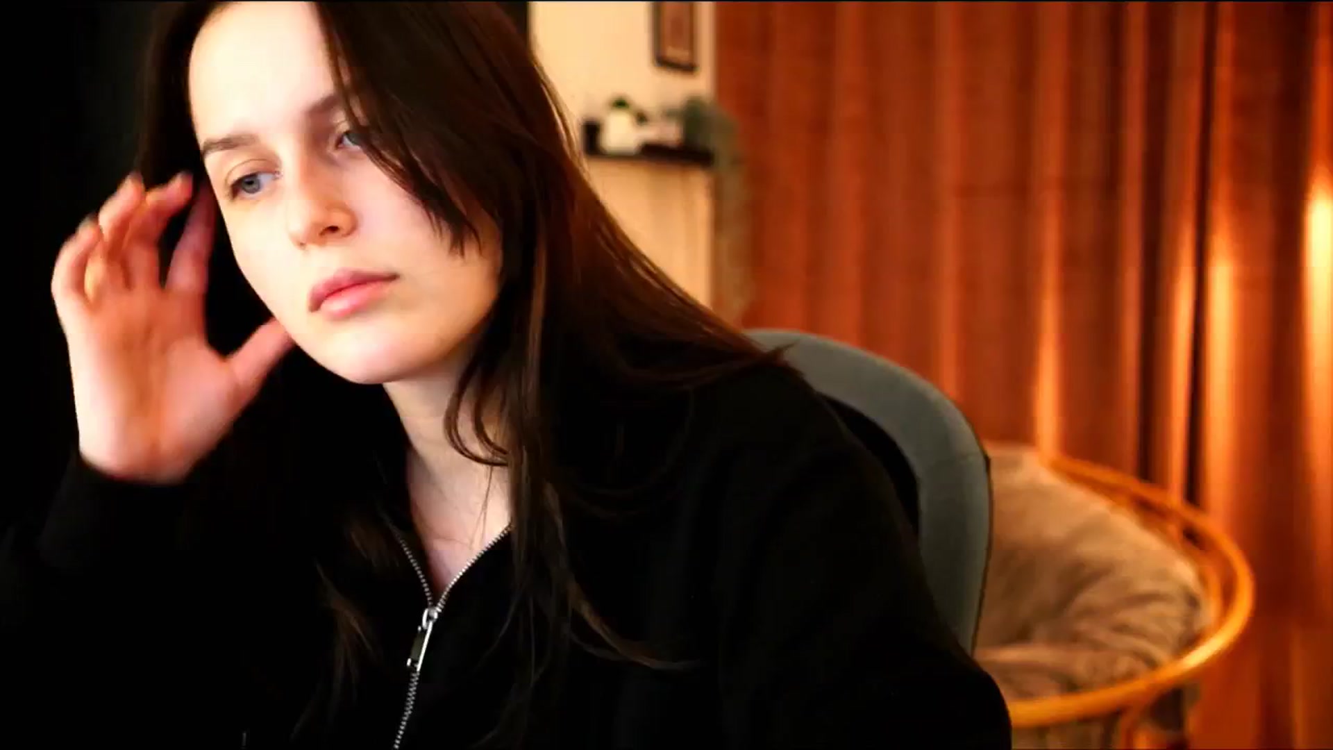 Gallery image thumbnail from sweetpulse_'s myfreecams stream on, 12/07/2024, 17:59 image 13 of 20