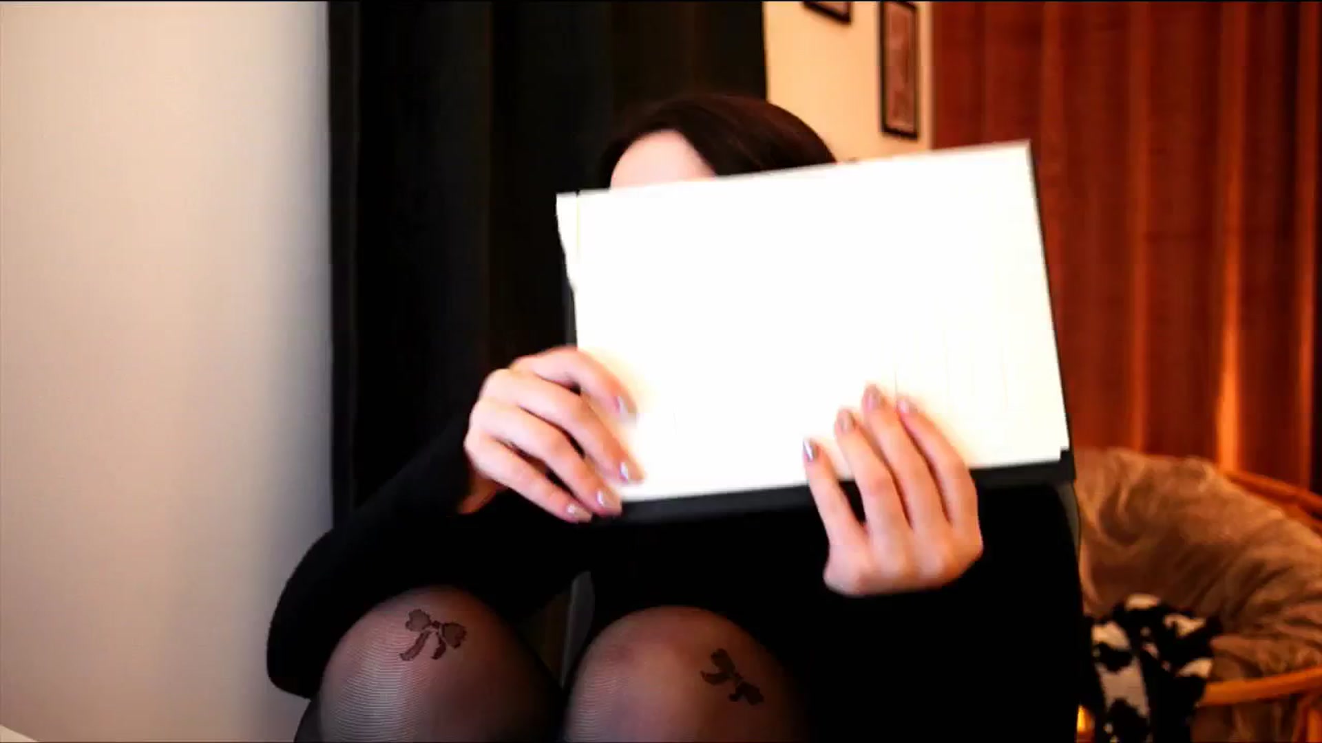 Gallery image thumbnail from sweetpulse_'s myfreecams stream on, 12/08/2024, 19:23 image 9 of 20