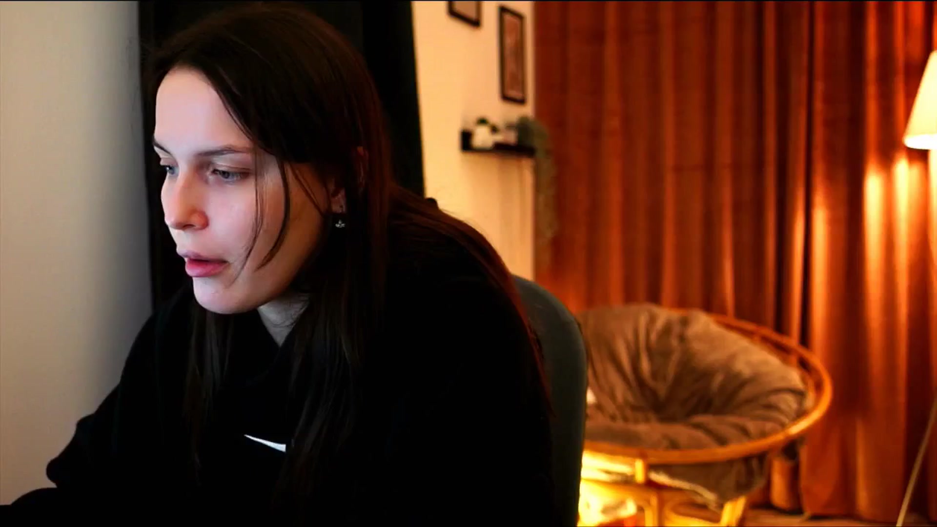 Gallery image thumbnail from sweetpulse_'s myfreecams stream on, 12/09/2024, 20:18 image 9 of 20