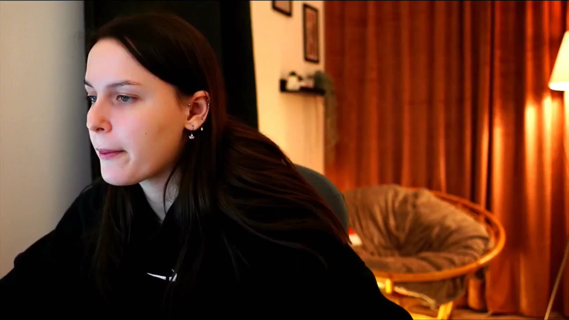 Gallery image thumbnail from sweetpulse_'s myfreecams stream on, 12/09/2024, 20:18 image 11 of 20