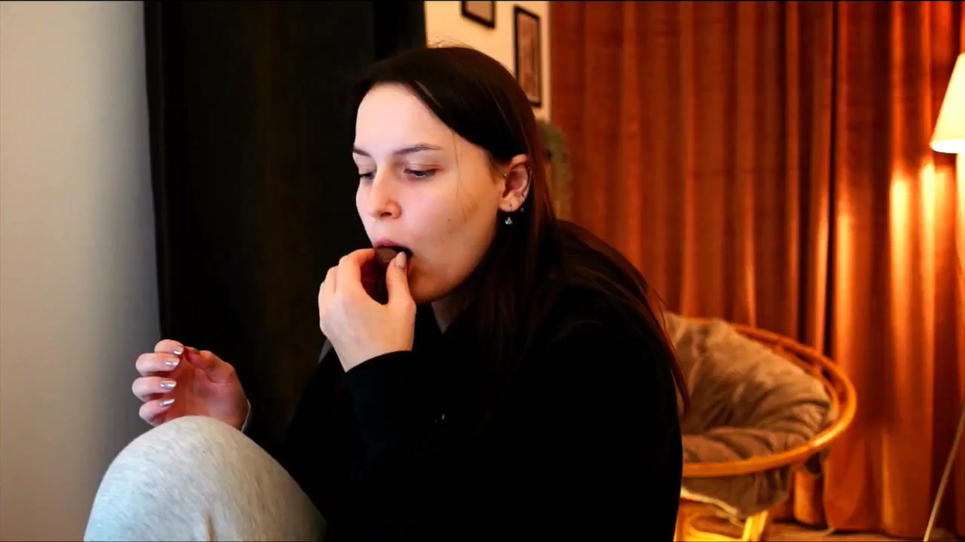 Gallery image thumbnail from sweetpulse_'s myfreecams stream on, 12/09/2024, 20:18 image 13 of 20