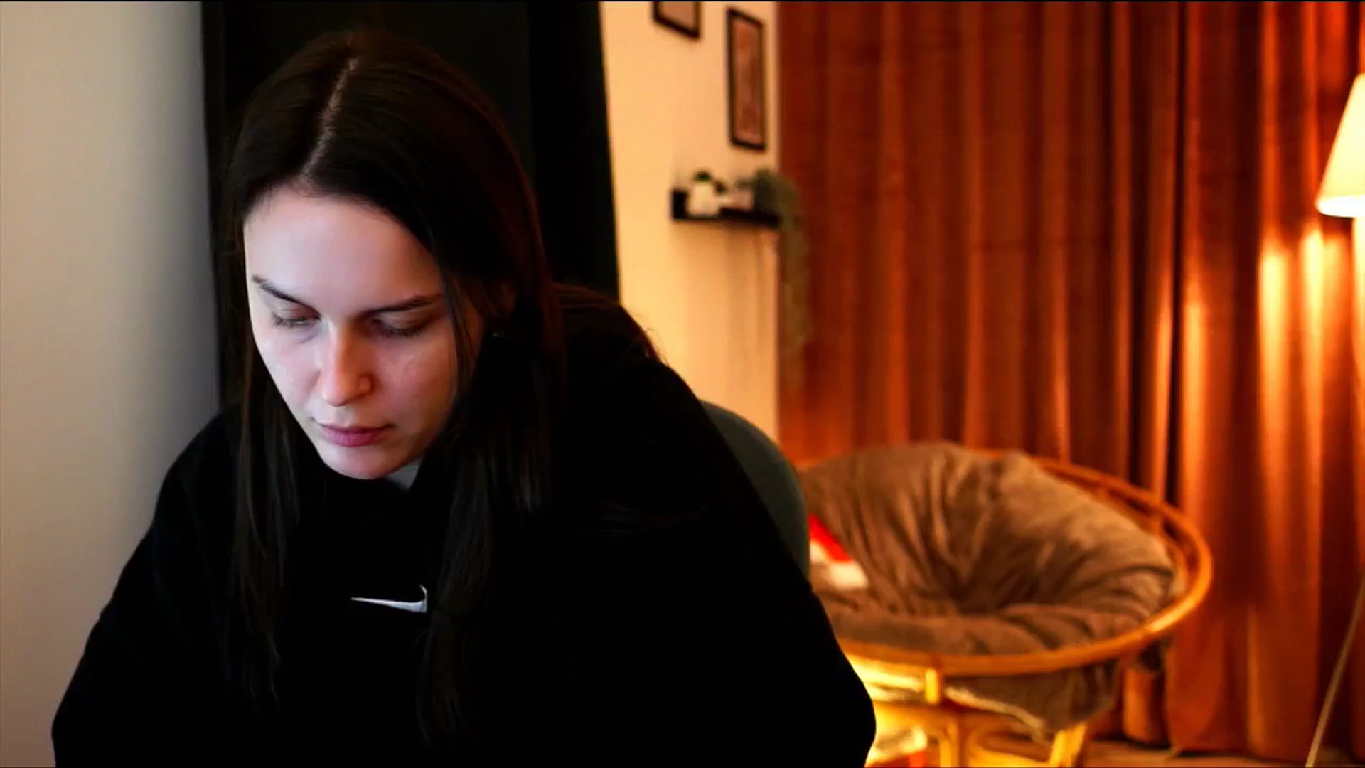 Gallery image thumbnail from sweetpulse_'s myfreecams stream on, 12/09/2024, 20:18 image 6 of 20