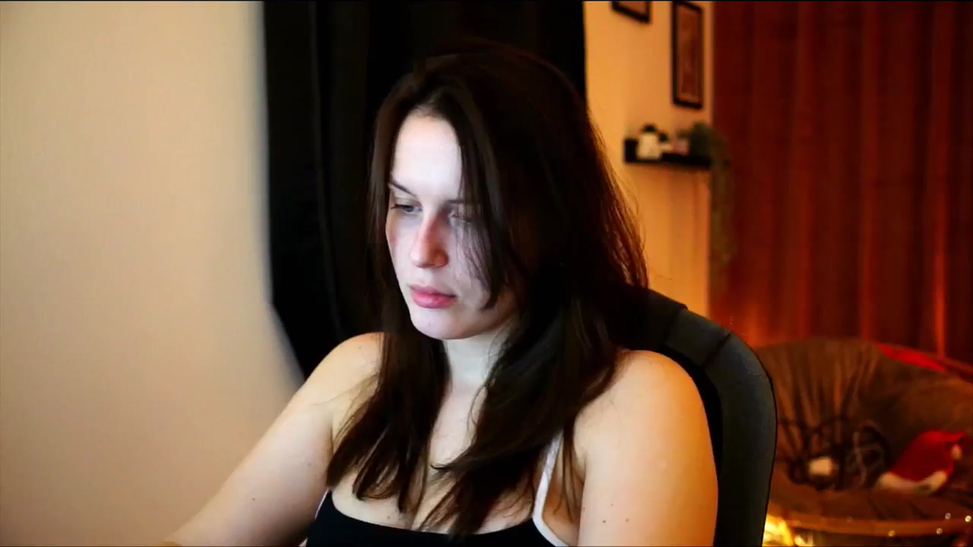 Gallery image thumbnail from sweetpulse_'s myfreecams stream on, 12/16/2024, 11:11 image 9 of 20