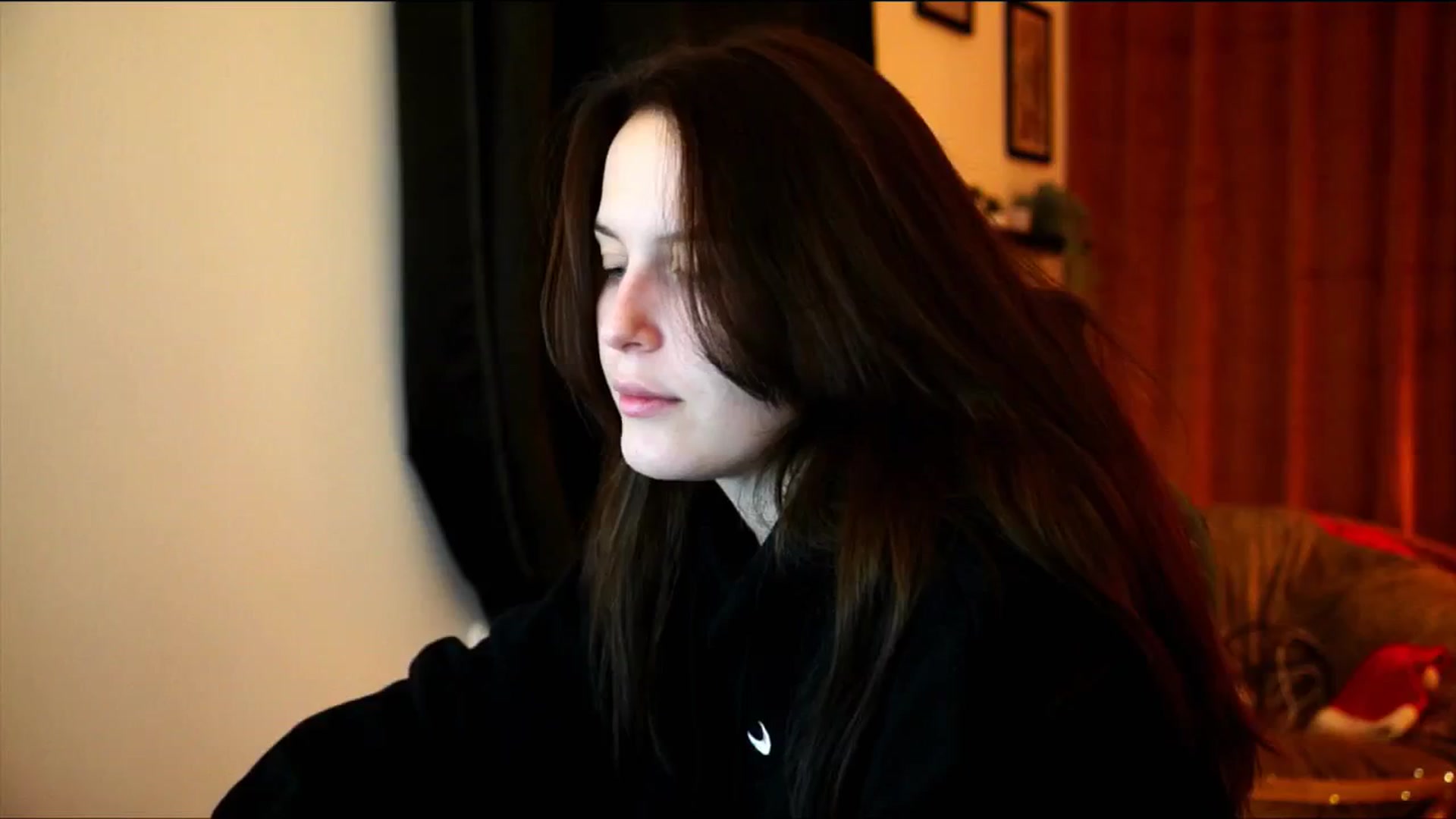 Gallery image thumbnail from sweetpulse_'s myfreecams stream on, 12/16/2024, 11:11 image 12 of 20