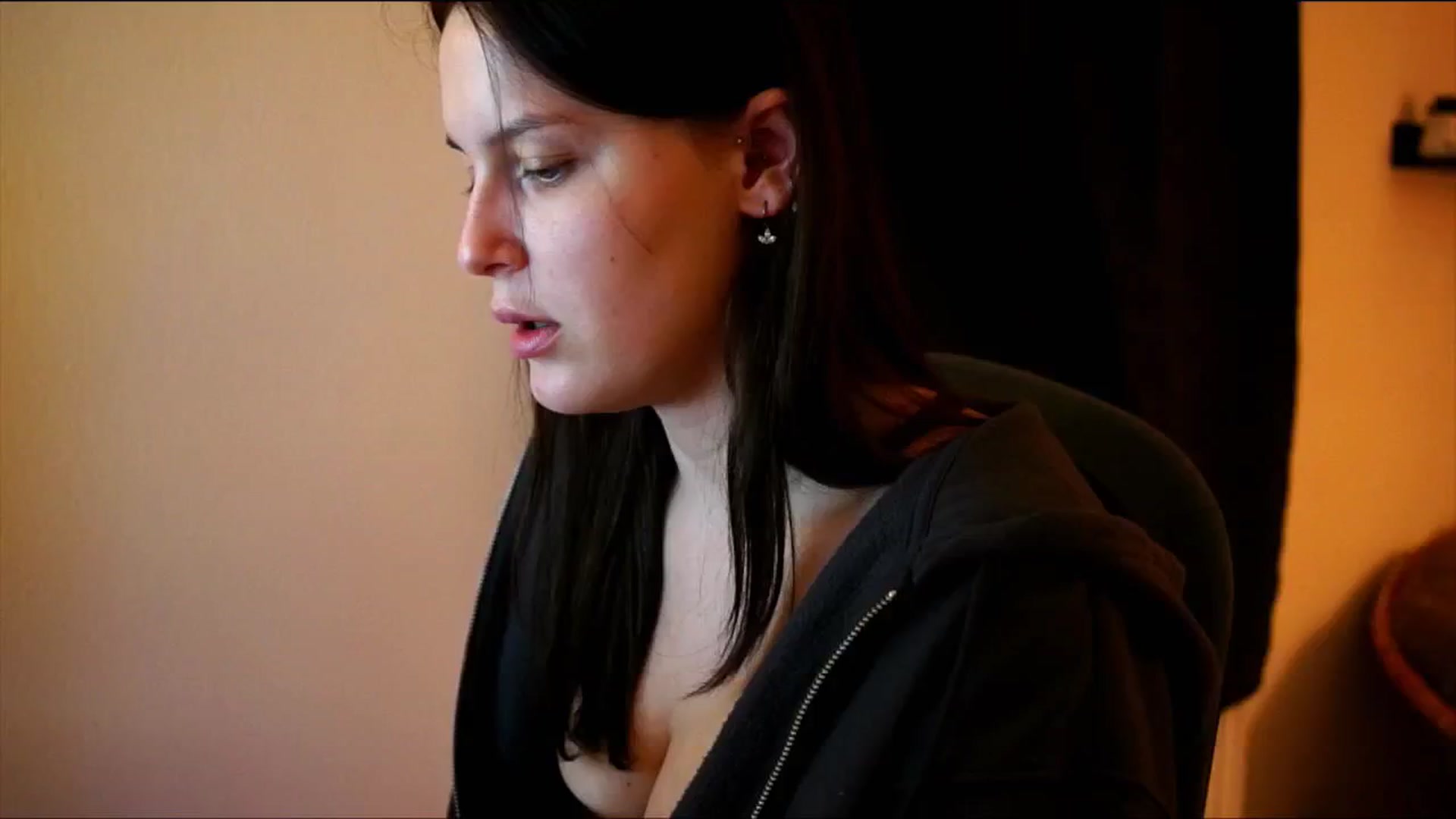 Gallery image thumbnail from sweetpulse_'s myfreecams stream on, 12/16/2024, 13:51 image 17 of 20