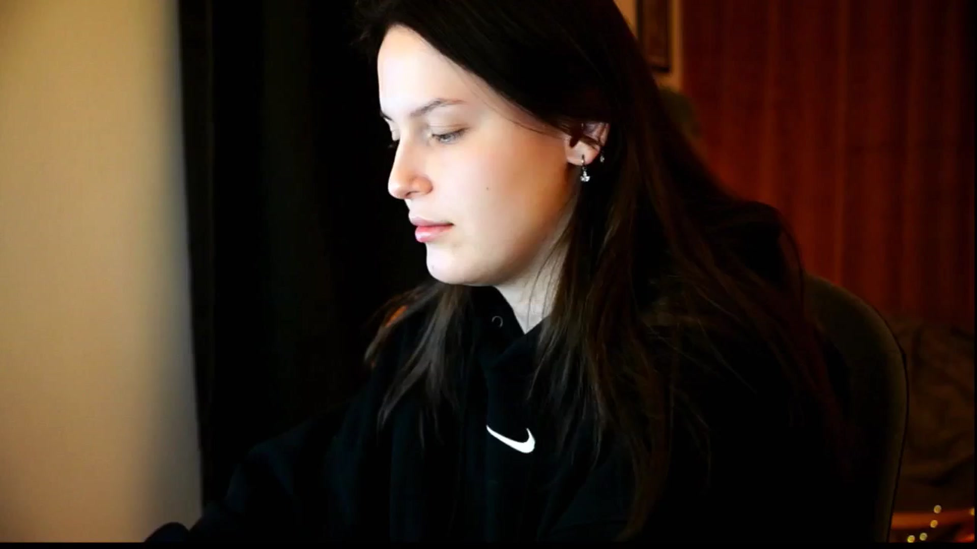 Gallery image thumbnail from sweetpulse_'s myfreecams stream on, 12/17/2024, 17:26 image 4 of 20