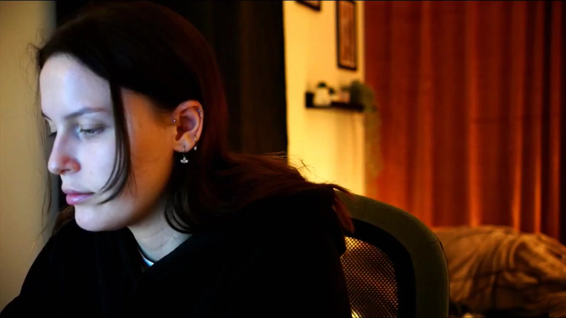 Gallery image thumbnail from sweetpulse_'s myfreecams stream on, 12/19/2024, 12:53 image 11 of 20