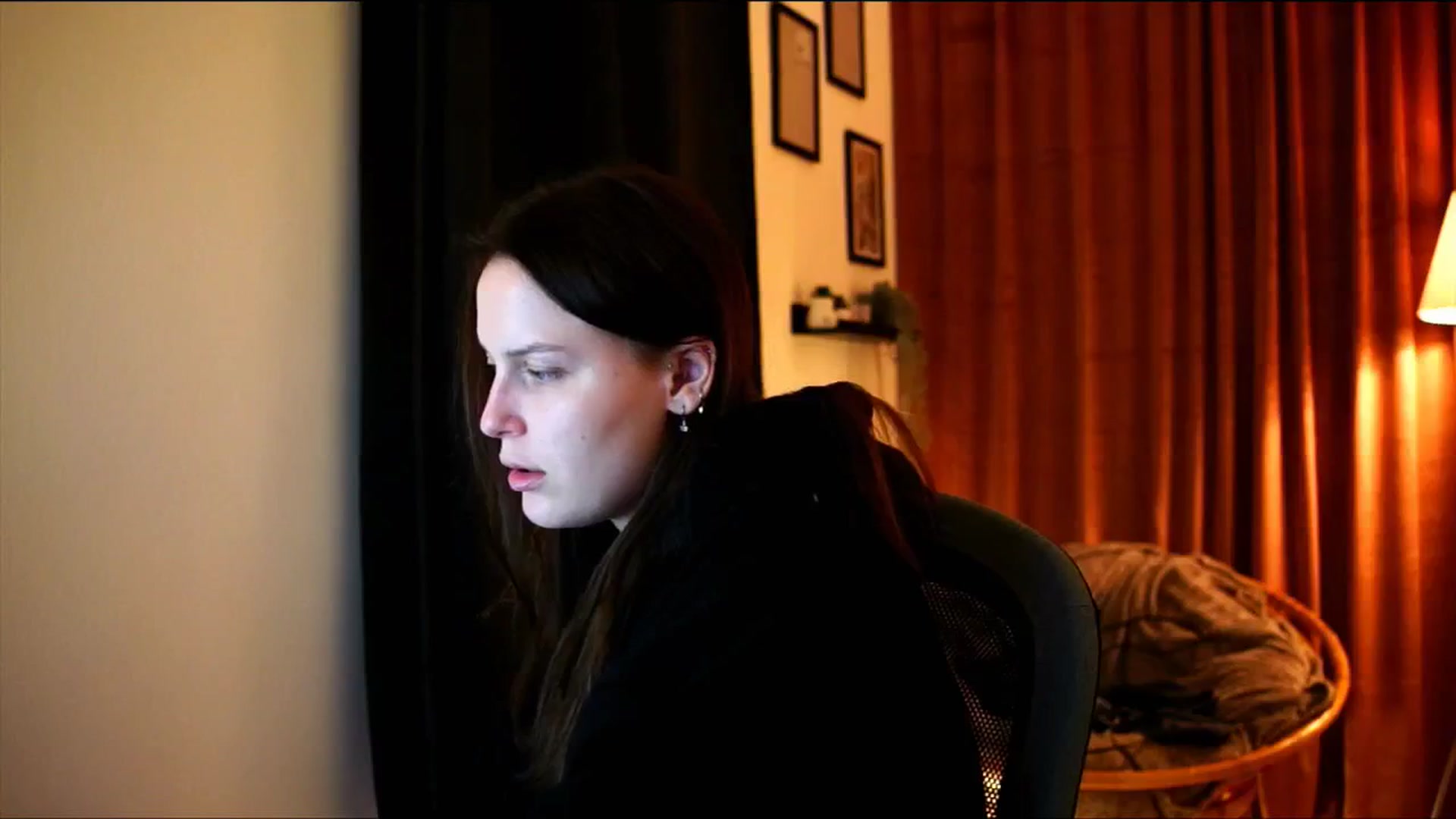 Gallery image thumbnail from sweetpulse_'s myfreecams stream on, 12/19/2024, 13:34 image 10 of 20