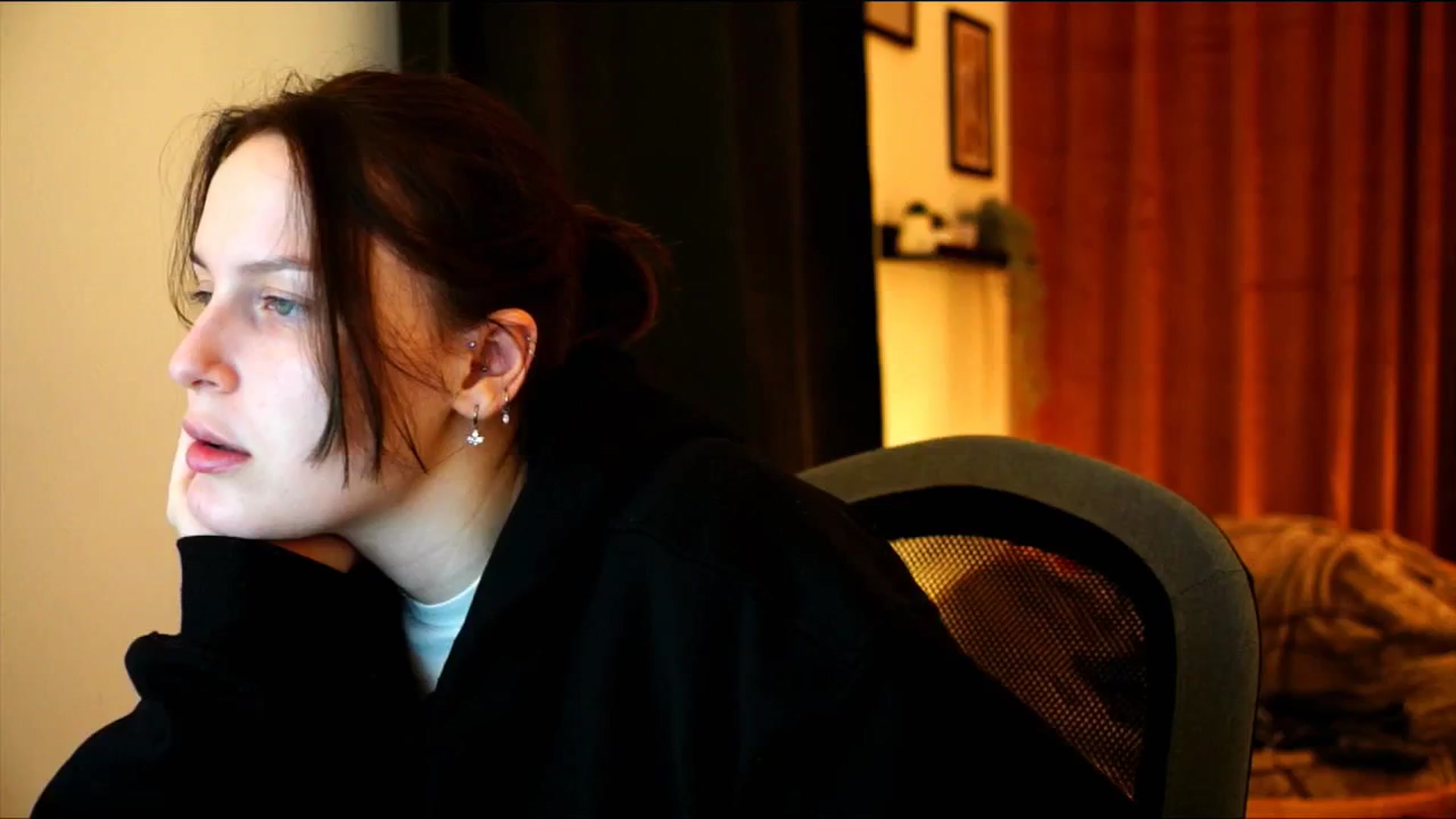 Gallery image thumbnail from sweetpulse_'s myfreecams stream on, 12/19/2024, 16:27 image 9 of 20