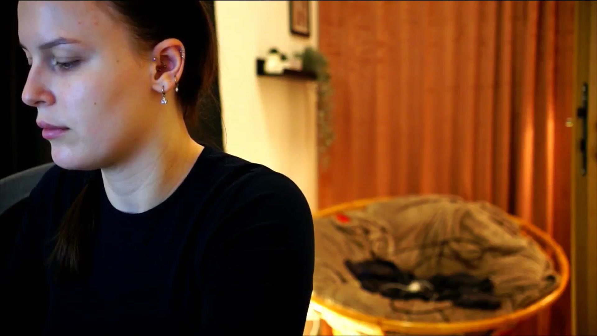 Gallery image thumbnail from sweetpulse_'s myfreecams stream on, 12/20/2024, 14:59 image 2 of 20